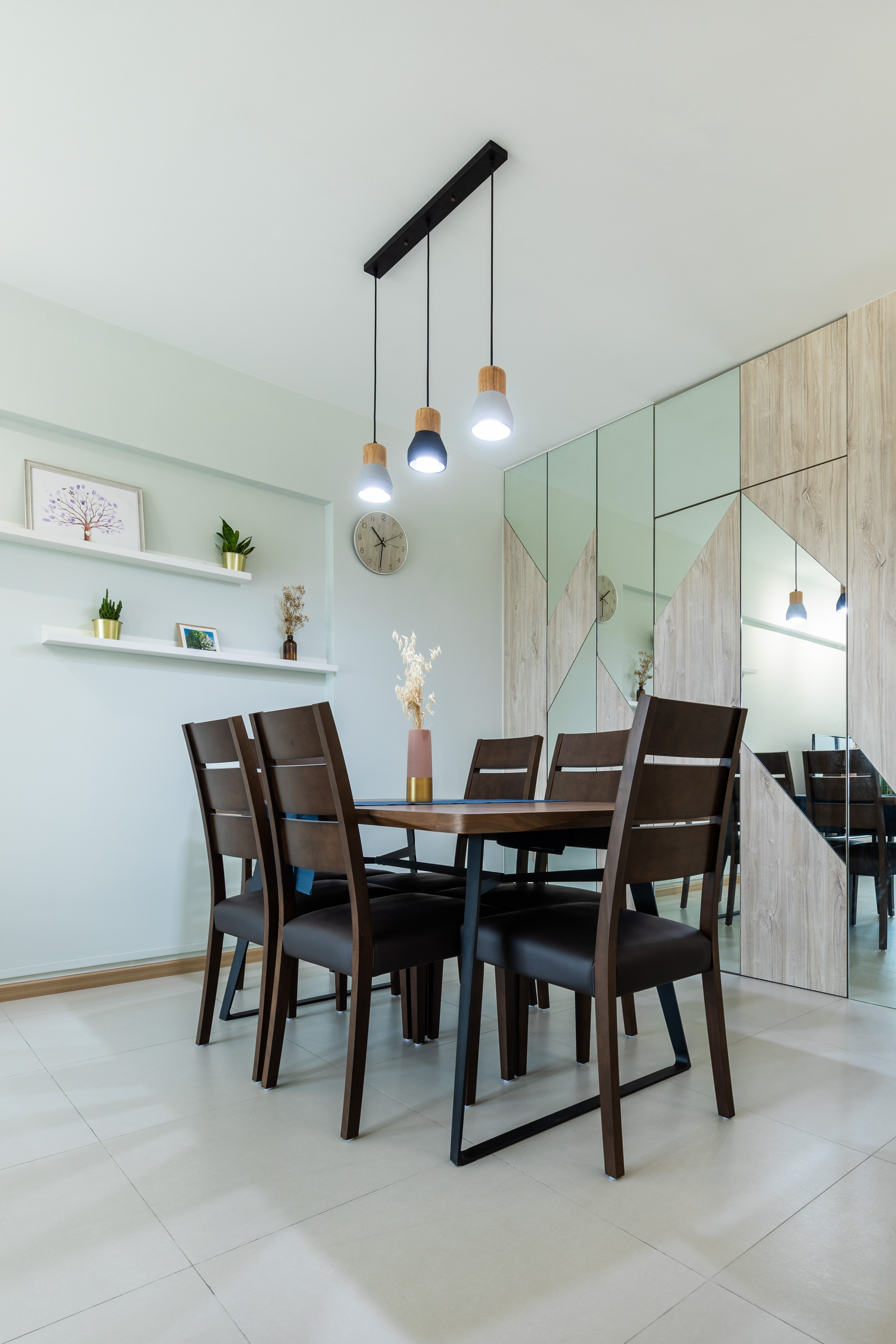 Modern Design - Dining Room - HDB 4 Room - Design by Renozone Interior Design House