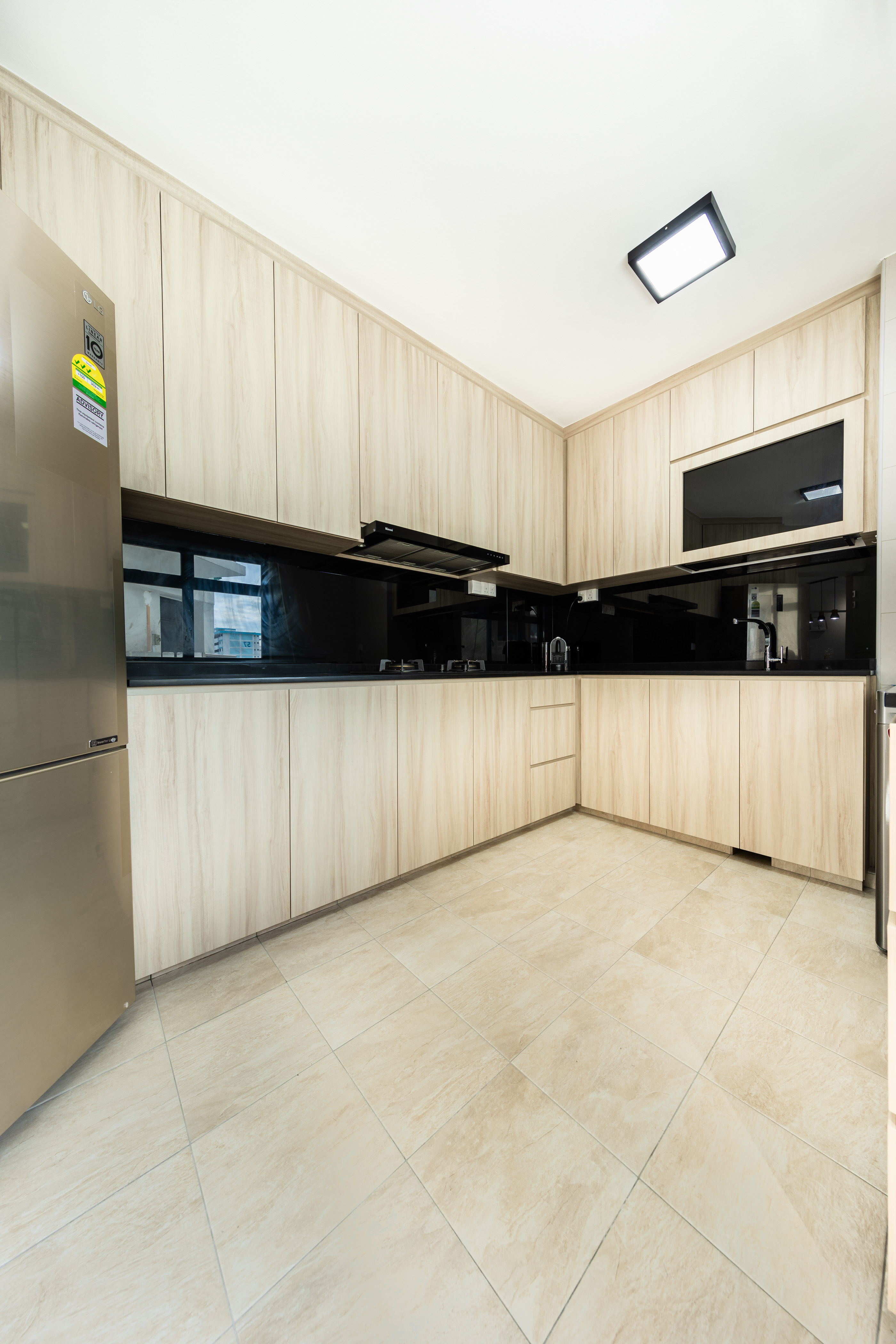 Modern Design - Kitchen - HDB 4 Room - Design by Renozone Interior Design House