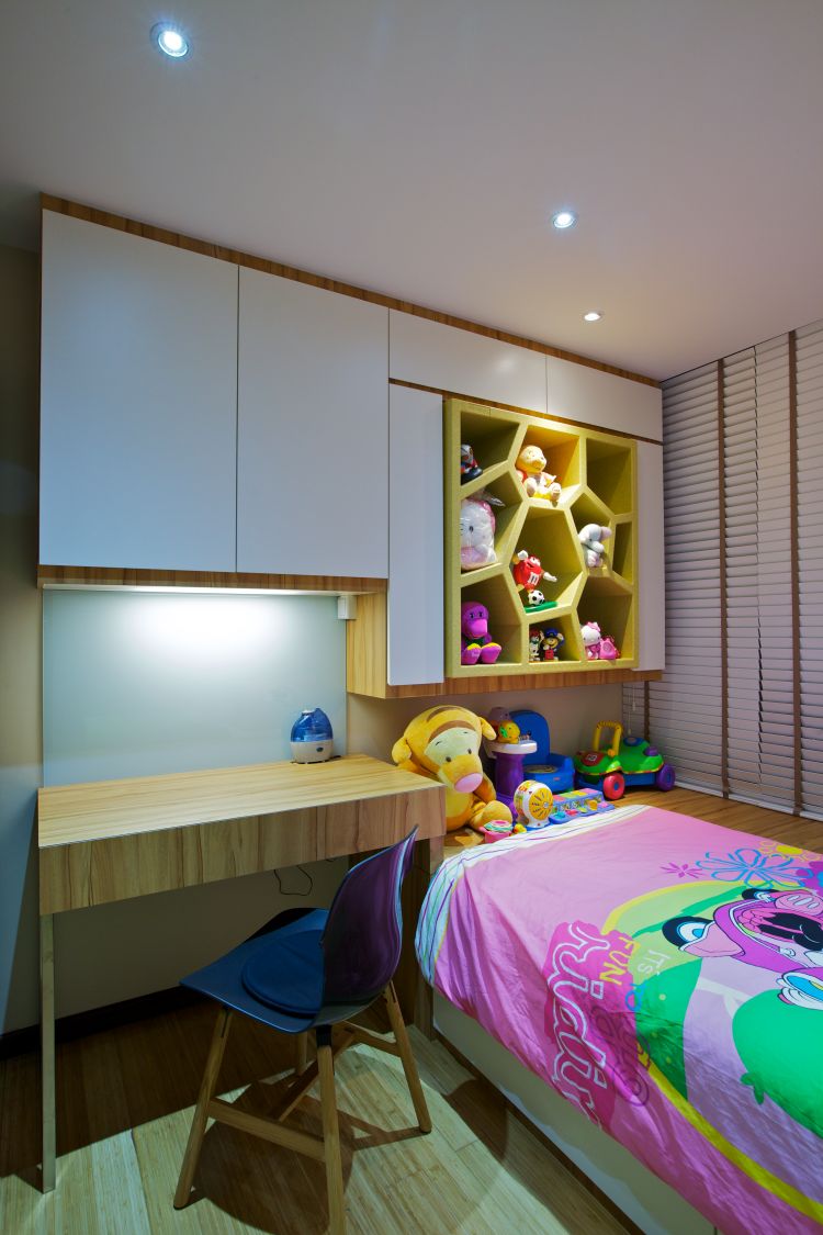 Modern, Tropical Design - Bedroom - HDB 3 Room - Design by Renozone Interior Design House