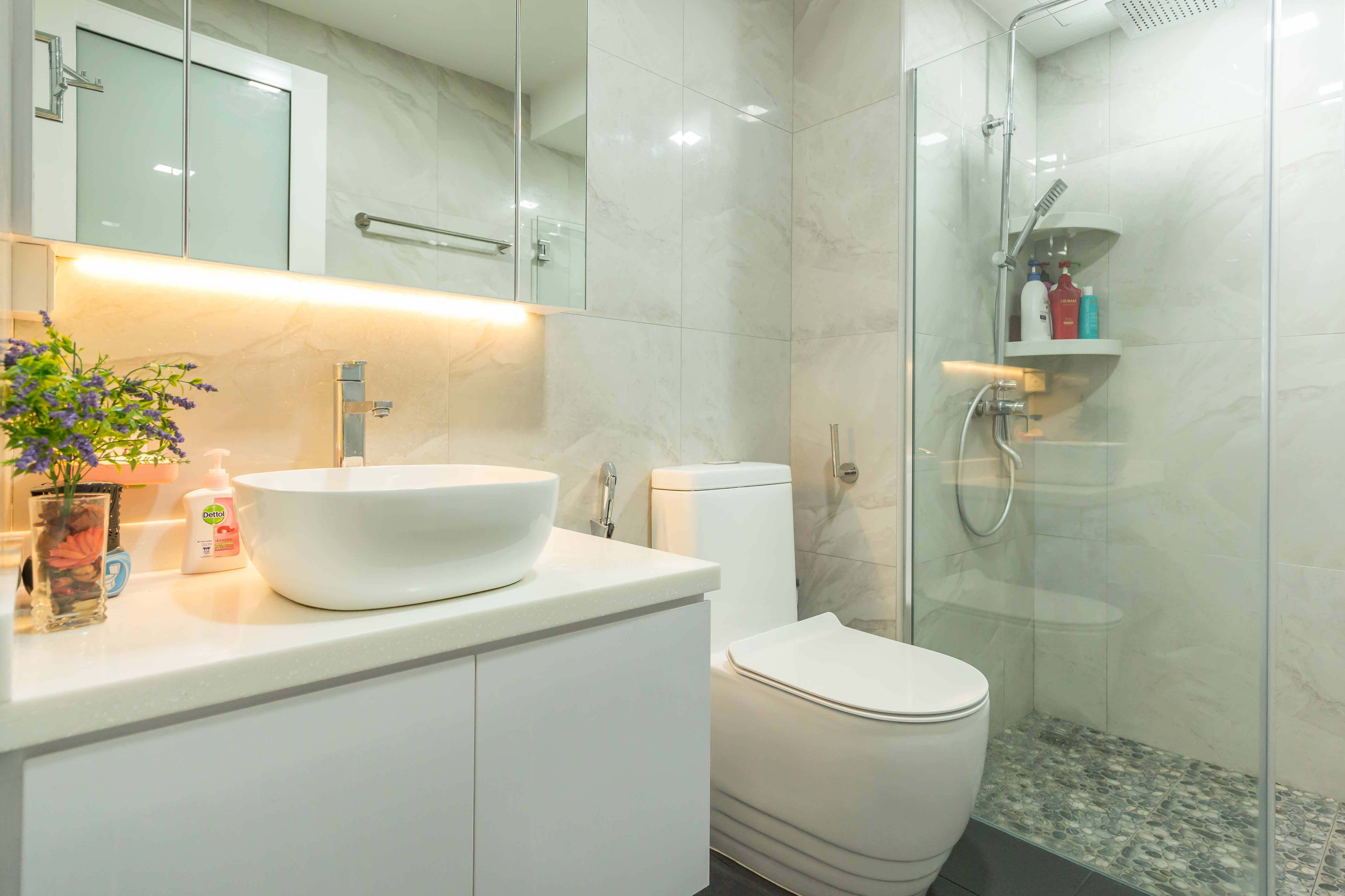 Modern Design - Bathroom - Condominium - Design by Renozone Interior Design House