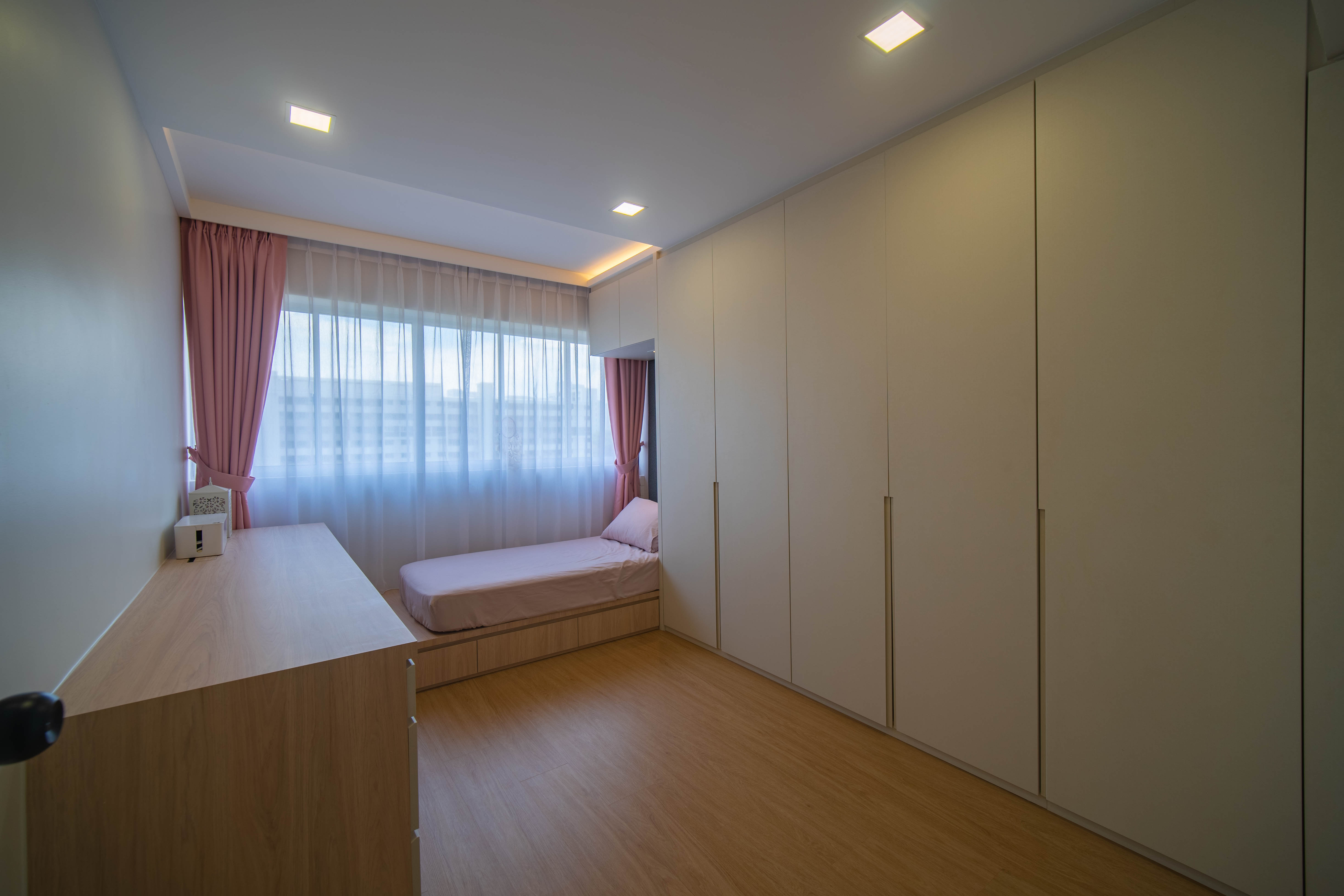 Contemporary Design - Bedroom - HDB 4 Room - Design by Rezt+Relax Interior Design