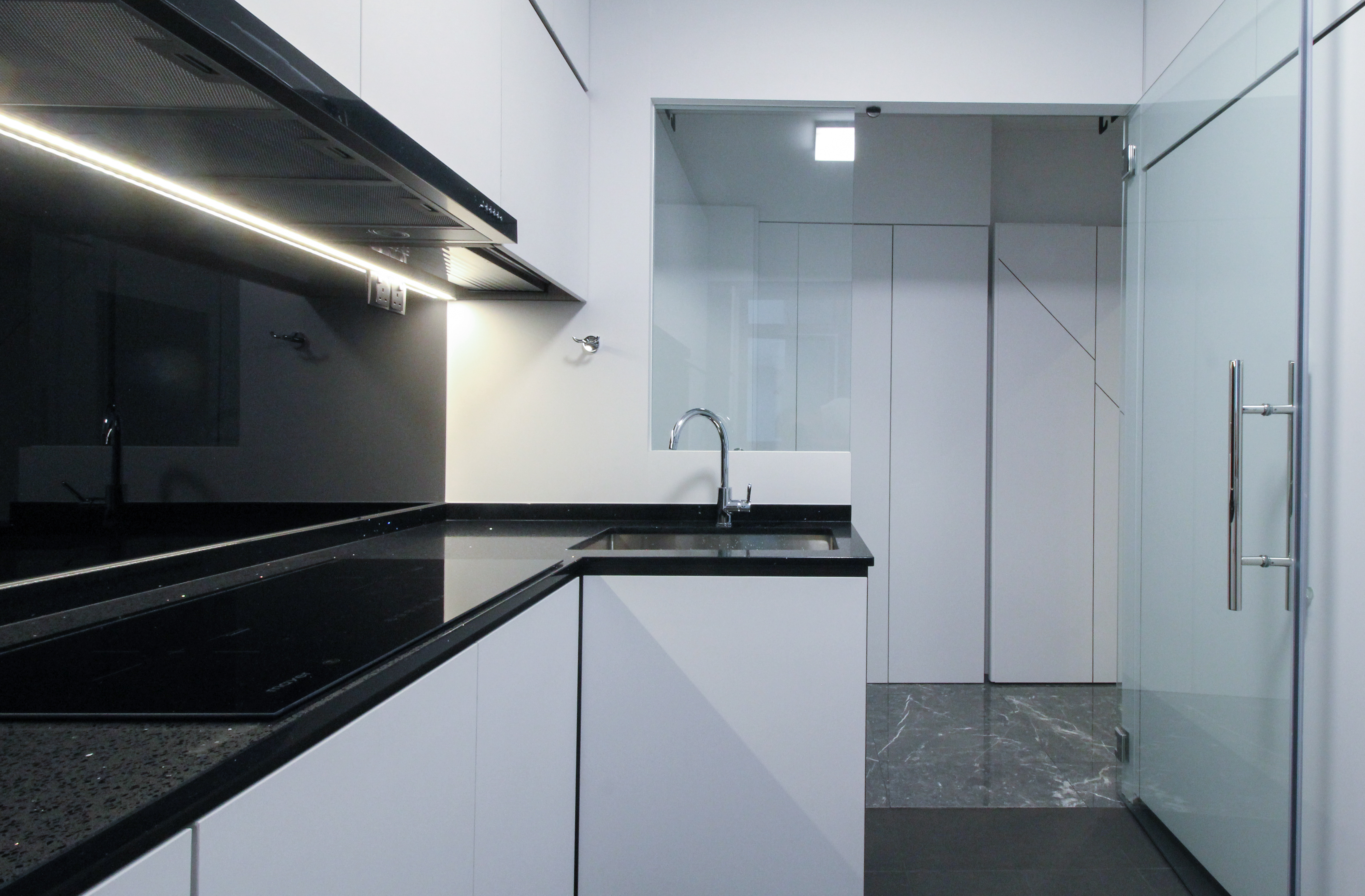 Contemporary, Minimalist, Modern Design - Kitchen - HDB 4 Room - Design by Sense & Semblance Pte Ltd