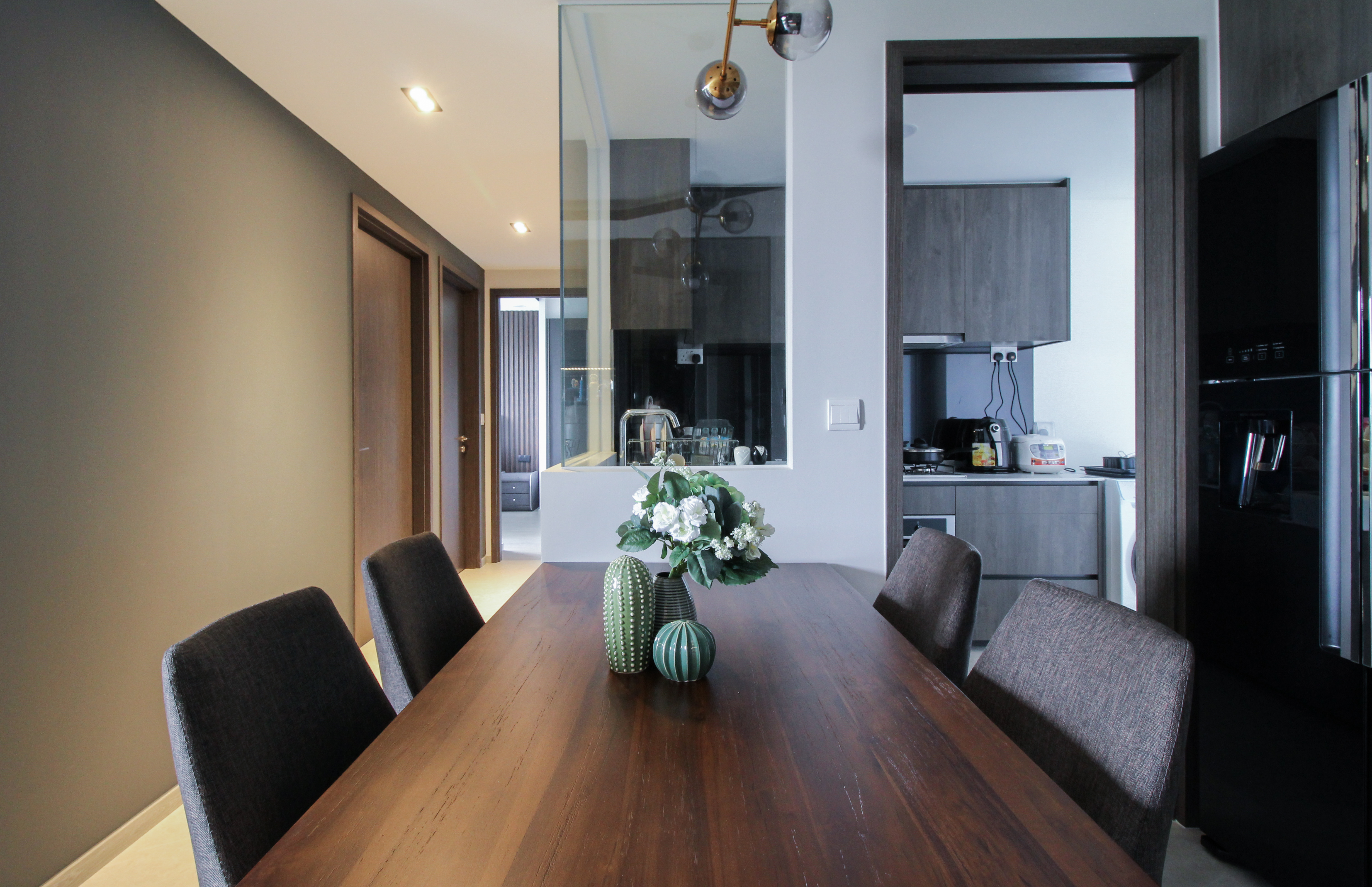 Contemporary, Modern Design - Dining Room - Condominium - Design by Sense & Semblance Pte Ltd