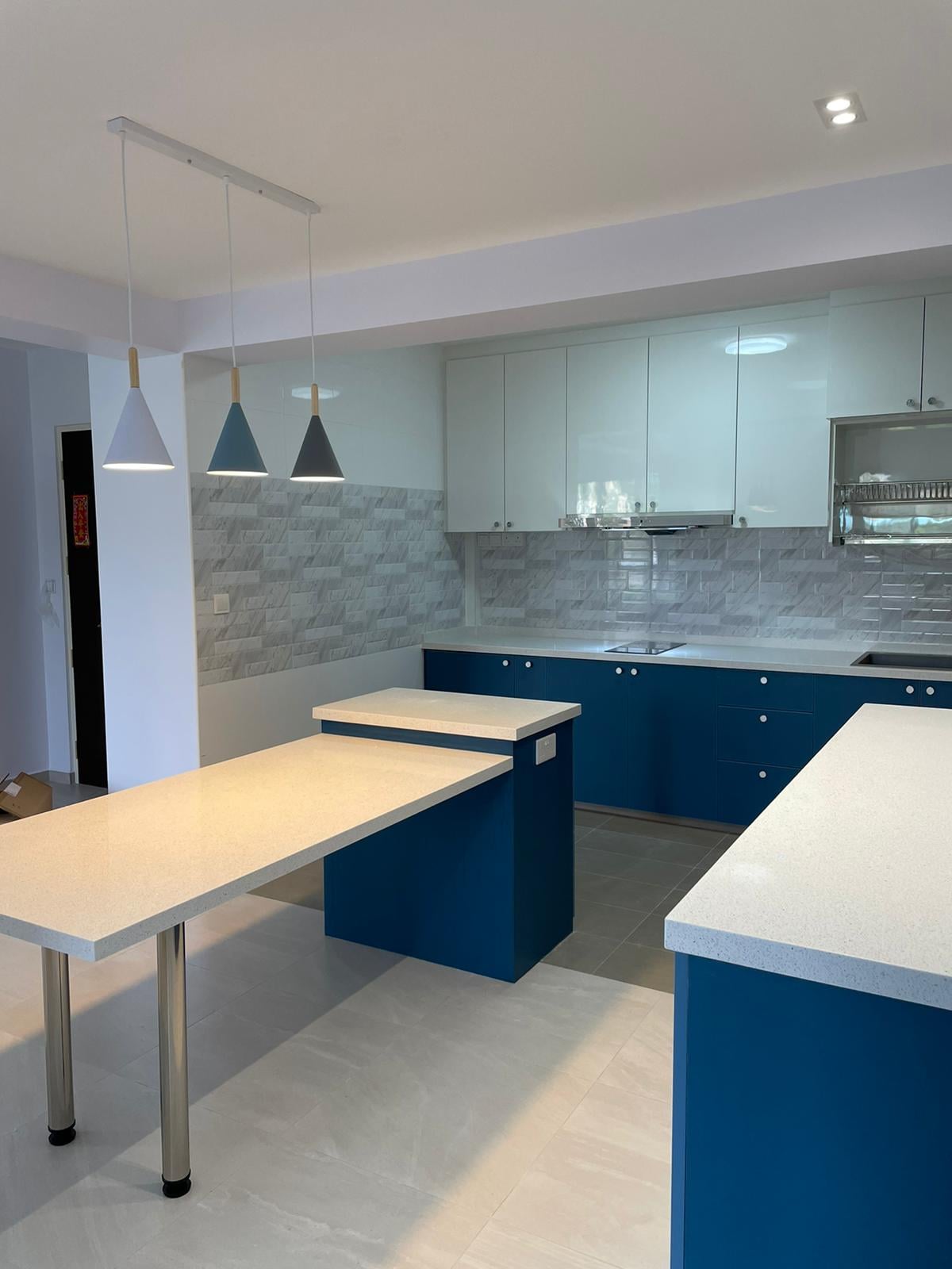 Contemporary Design - Kitchen - HDB 4 Room - Design by Six Dimension Design & Decor Pte Ltd