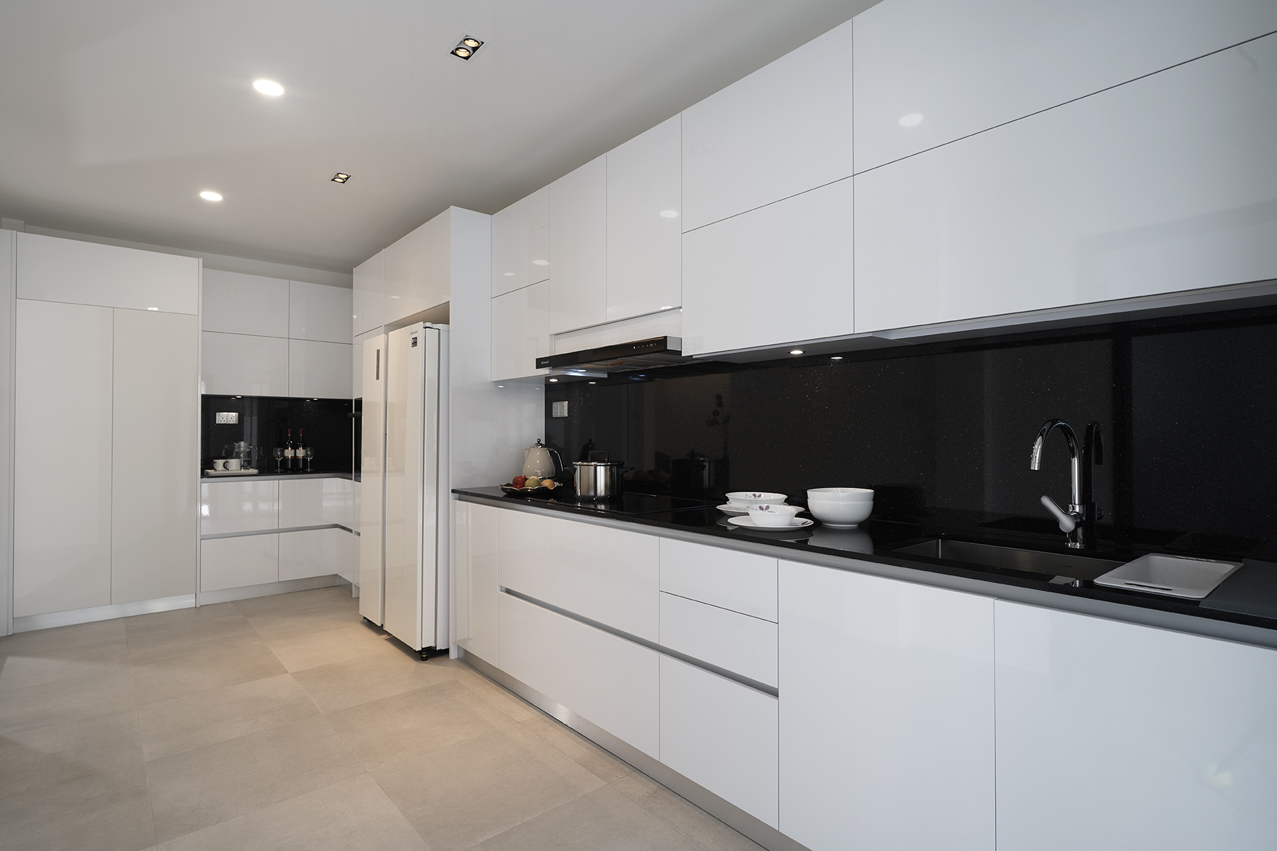 Modern Design - Kitchen - Landed House - Design by Six Dimension Design & Decor Pte Ltd