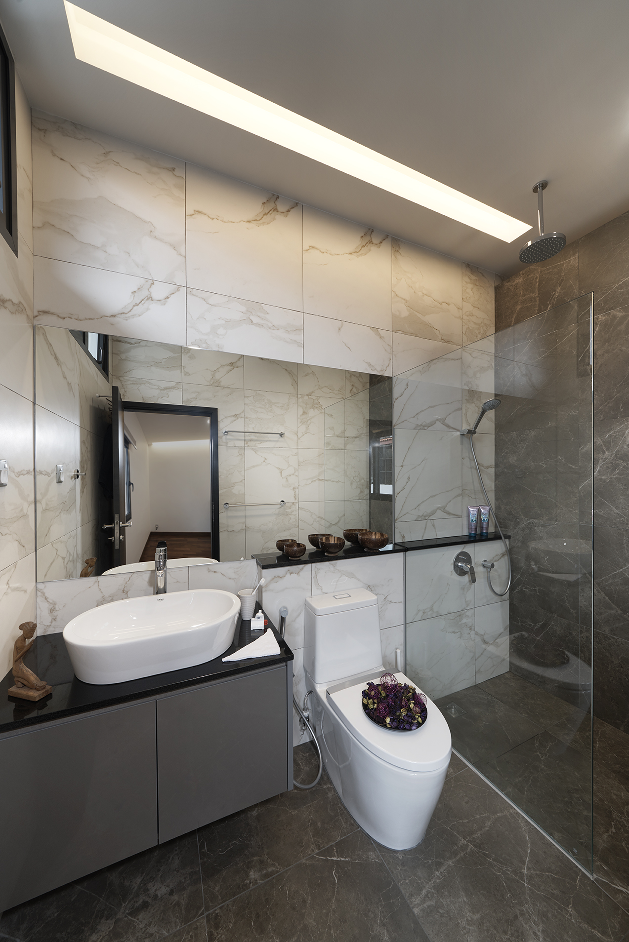 Modern Design - Bathroom - Landed House - Design by Six Dimension Design & Decor Pte Ltd