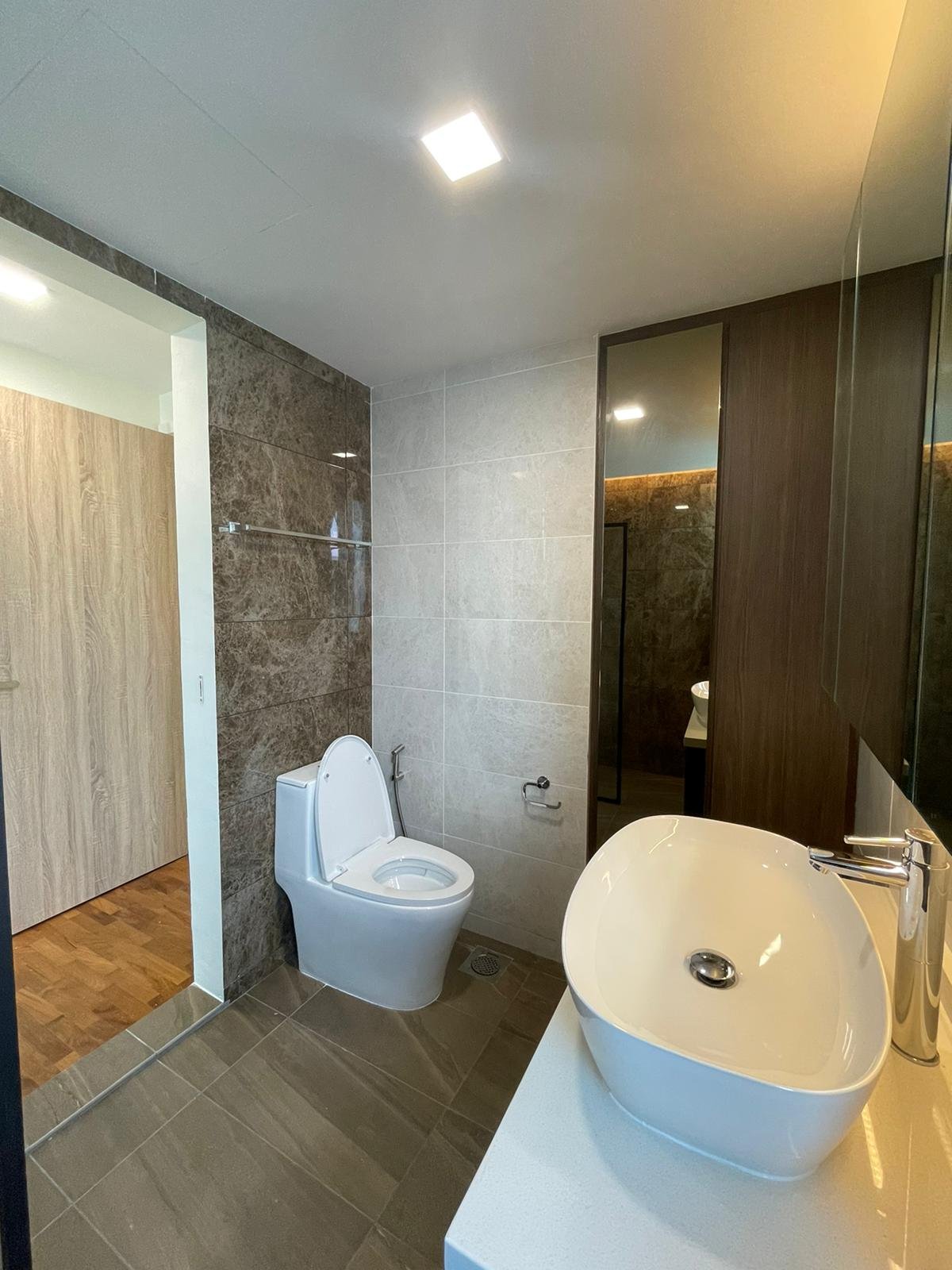 Modern Design - Bathroom - Condominium - Design by Six Dimension Design & Decor Pte Ltd