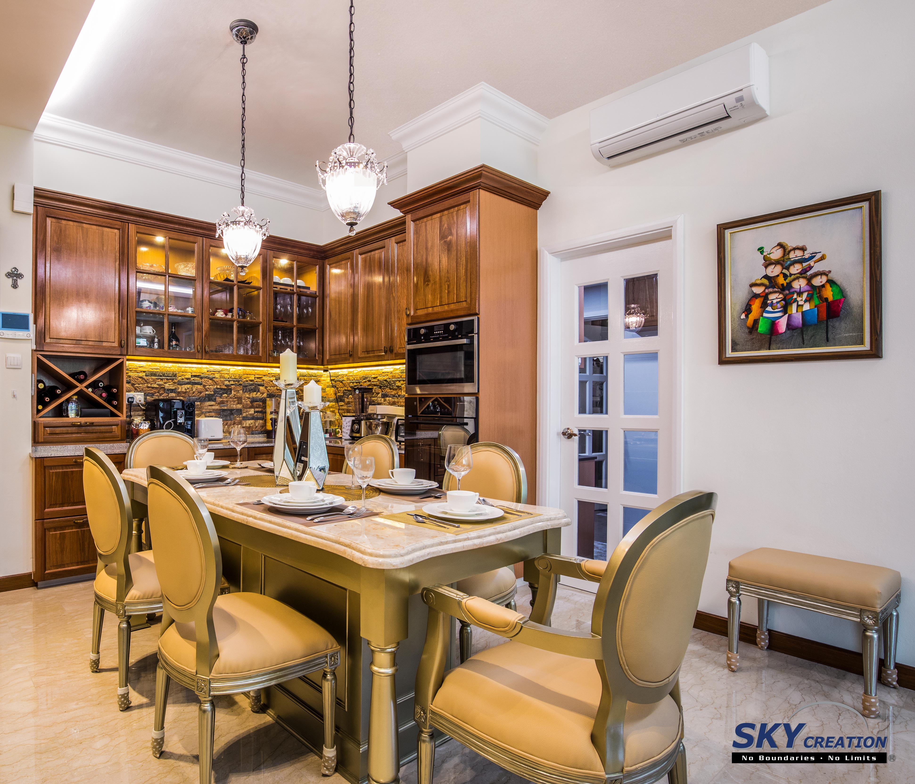 Victorian Design - Dining Room - Condominium - Design by Sky Creation