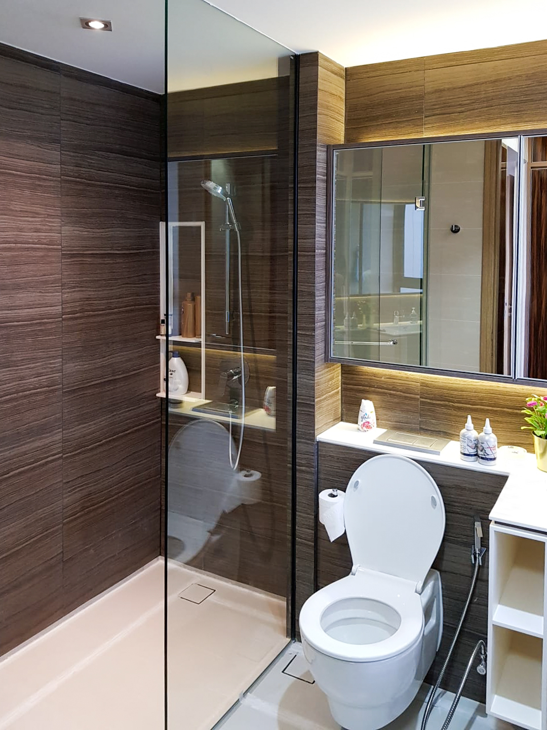 Modern Design - Bathroom - Condominium - Design by Sky Creation