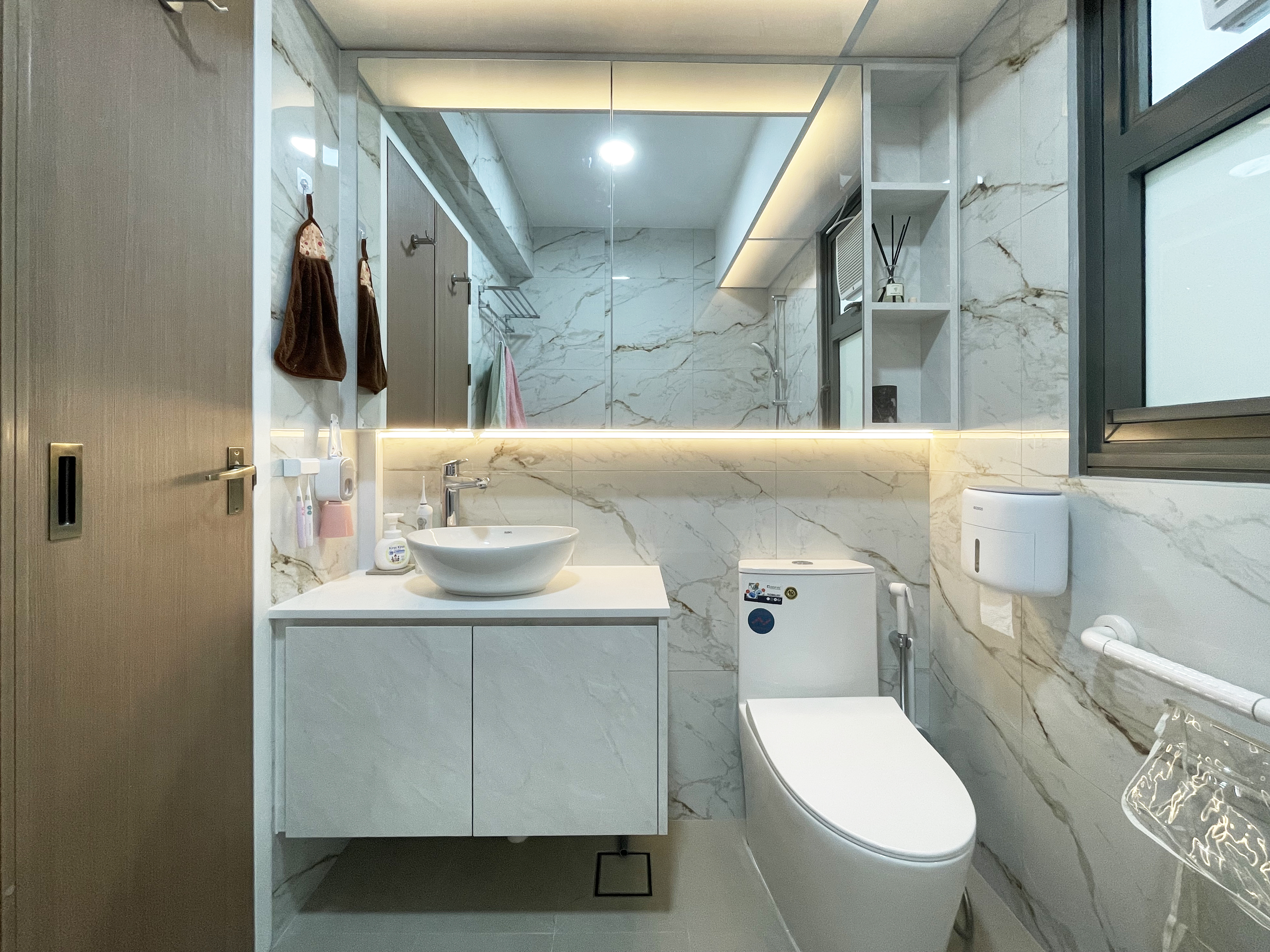 Scandinavian Design - Bathroom - HDB 4 Room - Design by Sky Creation