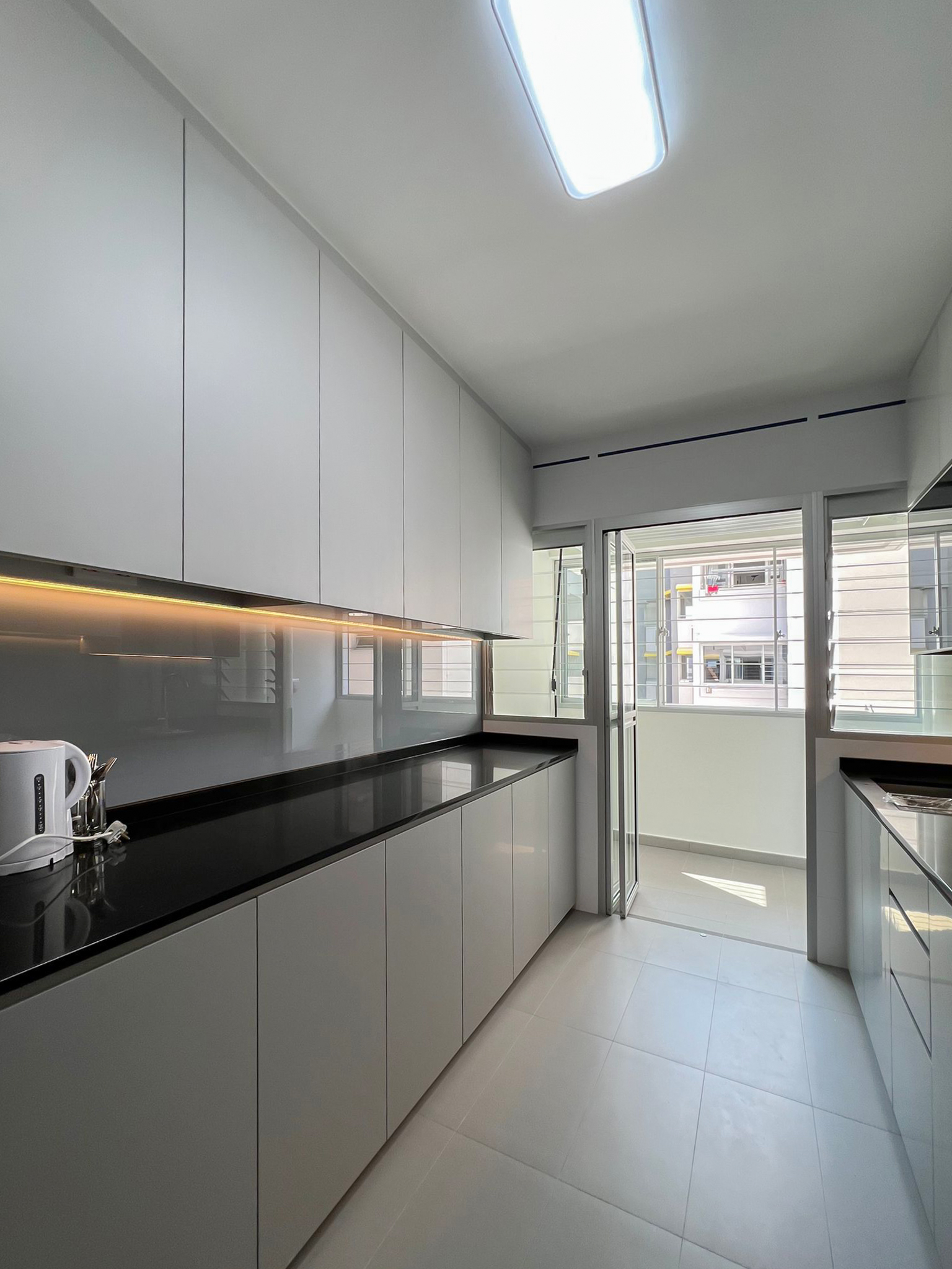 Scandinavian Design - Kitchen - HDB 5 Room - Design by Sky Creation