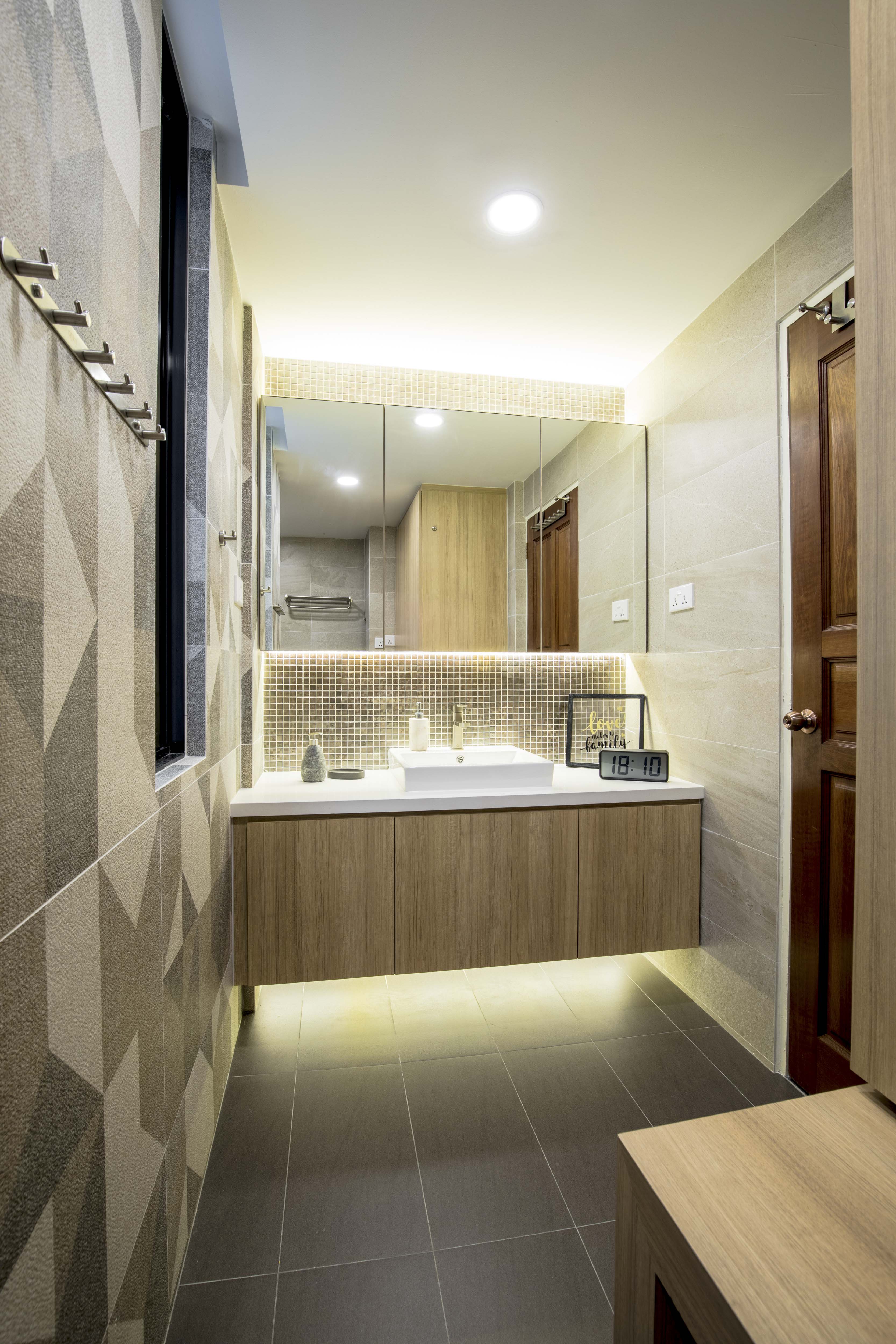 Industrial Design - Bathroom - Condominium - Design by Sky Creation