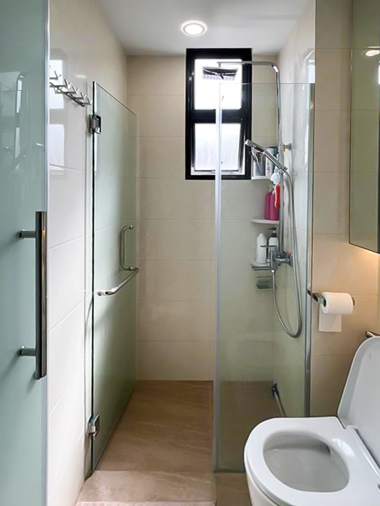 Modern Design - Bathroom - Condominium - Design by Sky Creation