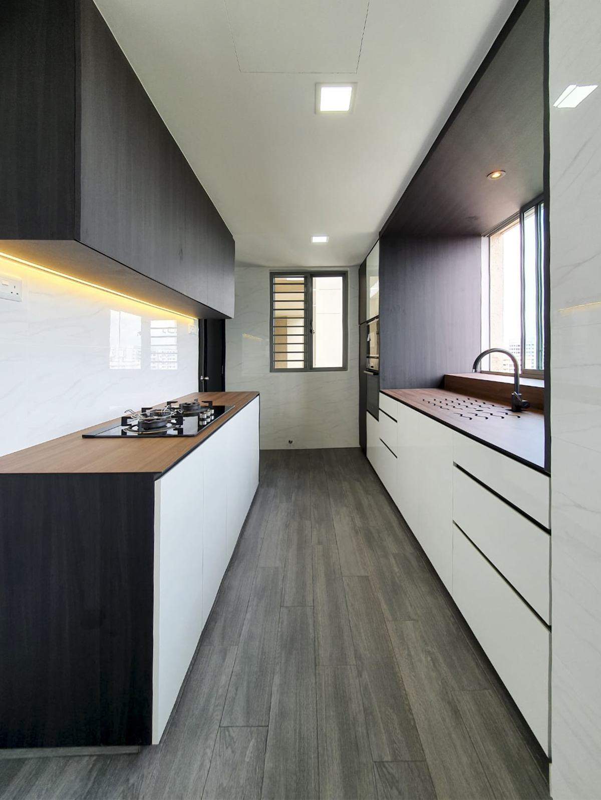 Contemporary Design - Kitchen - Condominium - Design by Sky Creation