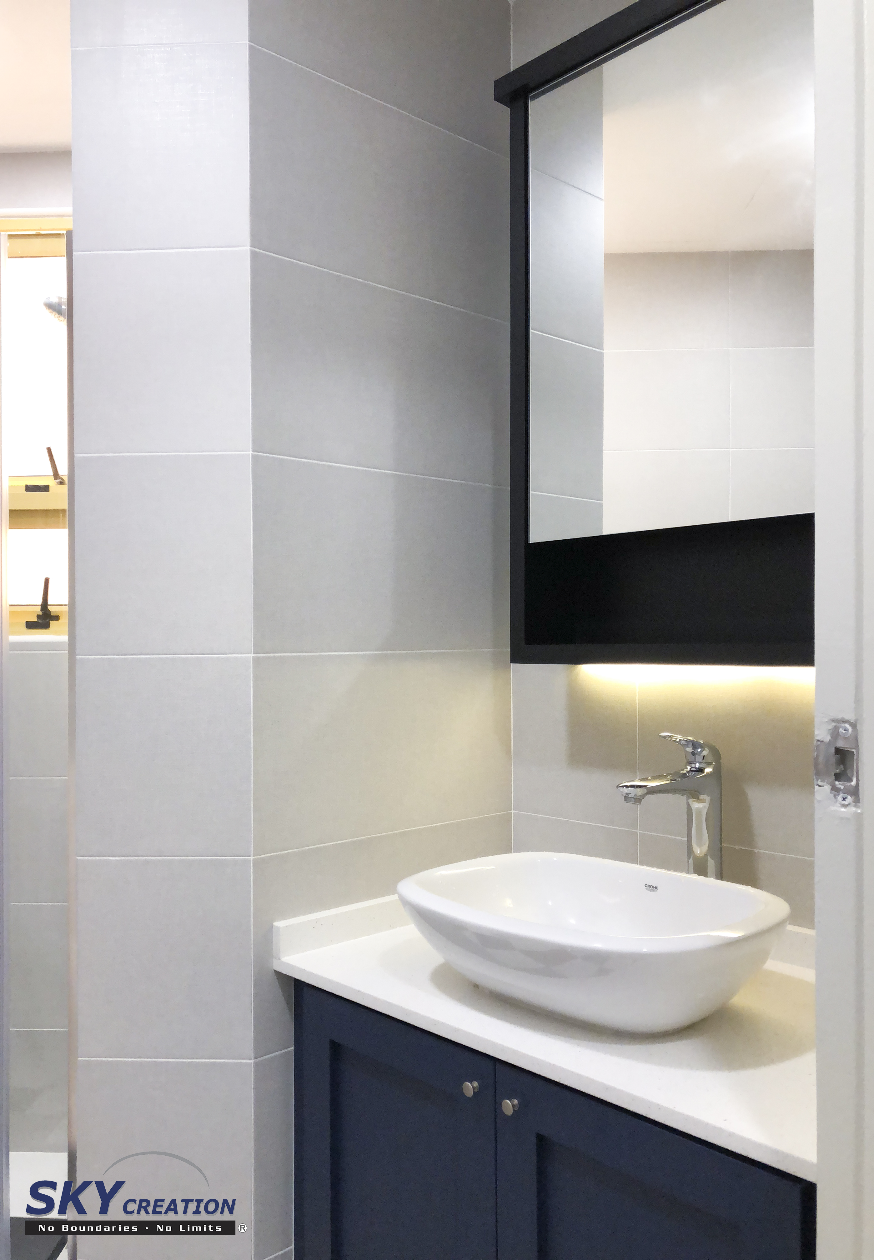 Modern Design - Bathroom - Condominium - Design by Sky Creation