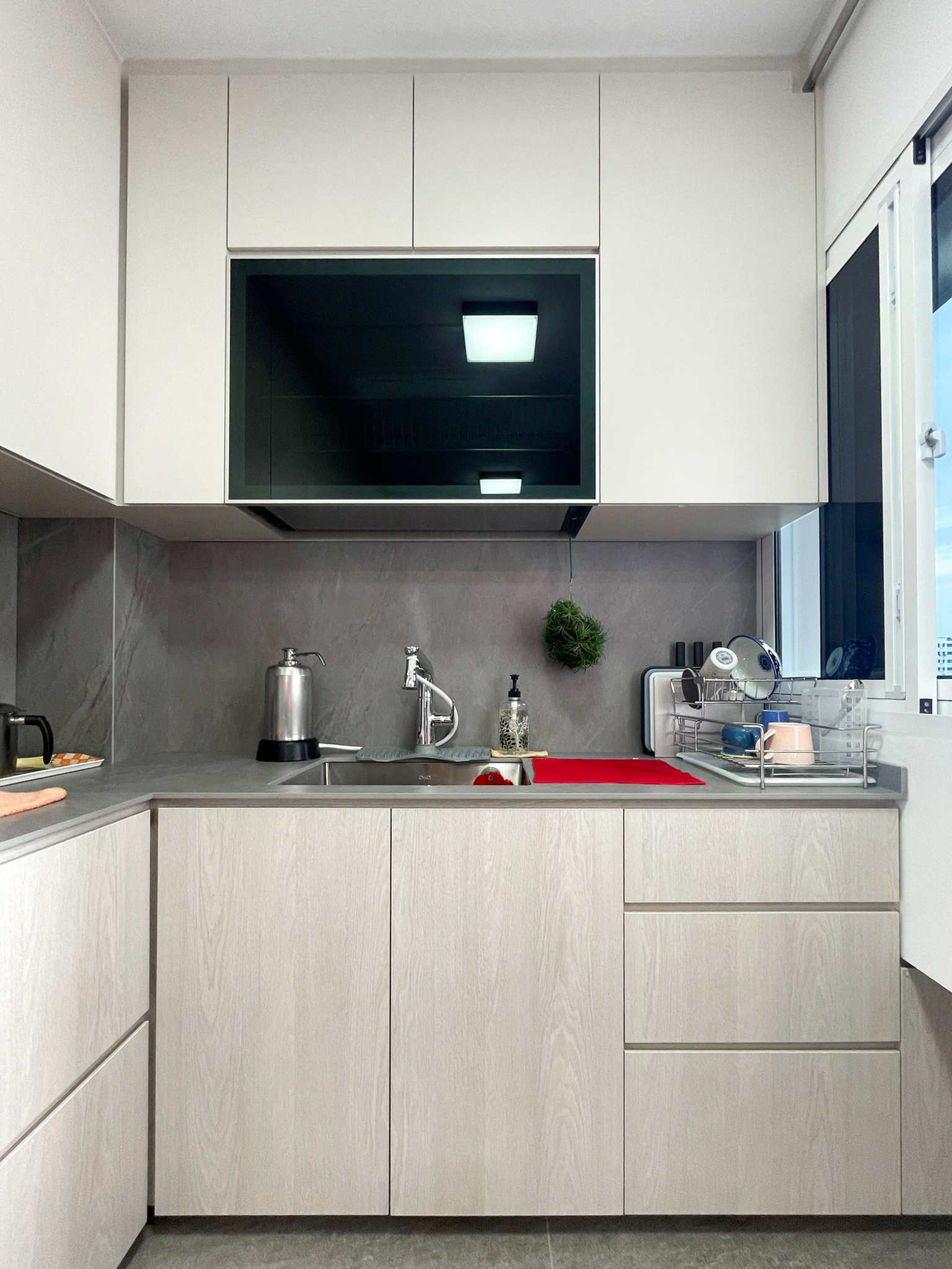 Scandinavian Design - Kitchen - HDB Executive Apartment - Design by Sky Creation