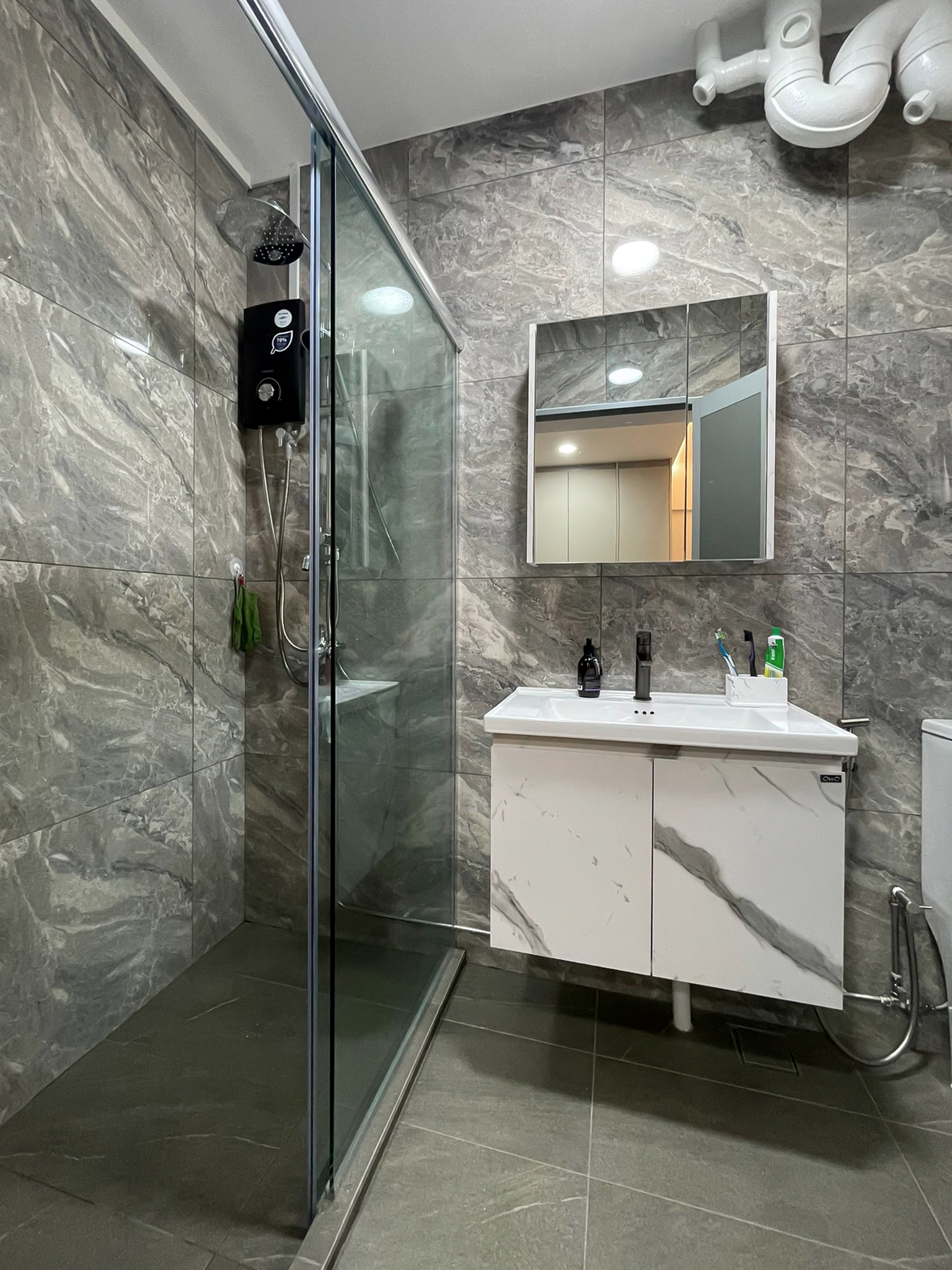 Scandinavian Design - Bathroom - HDB Executive Apartment - Design by Sky Creation