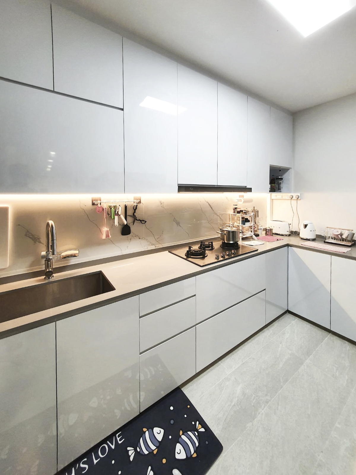 Minimalist Design - Kitchen - HDB 5 Room - Design by Sky Creation