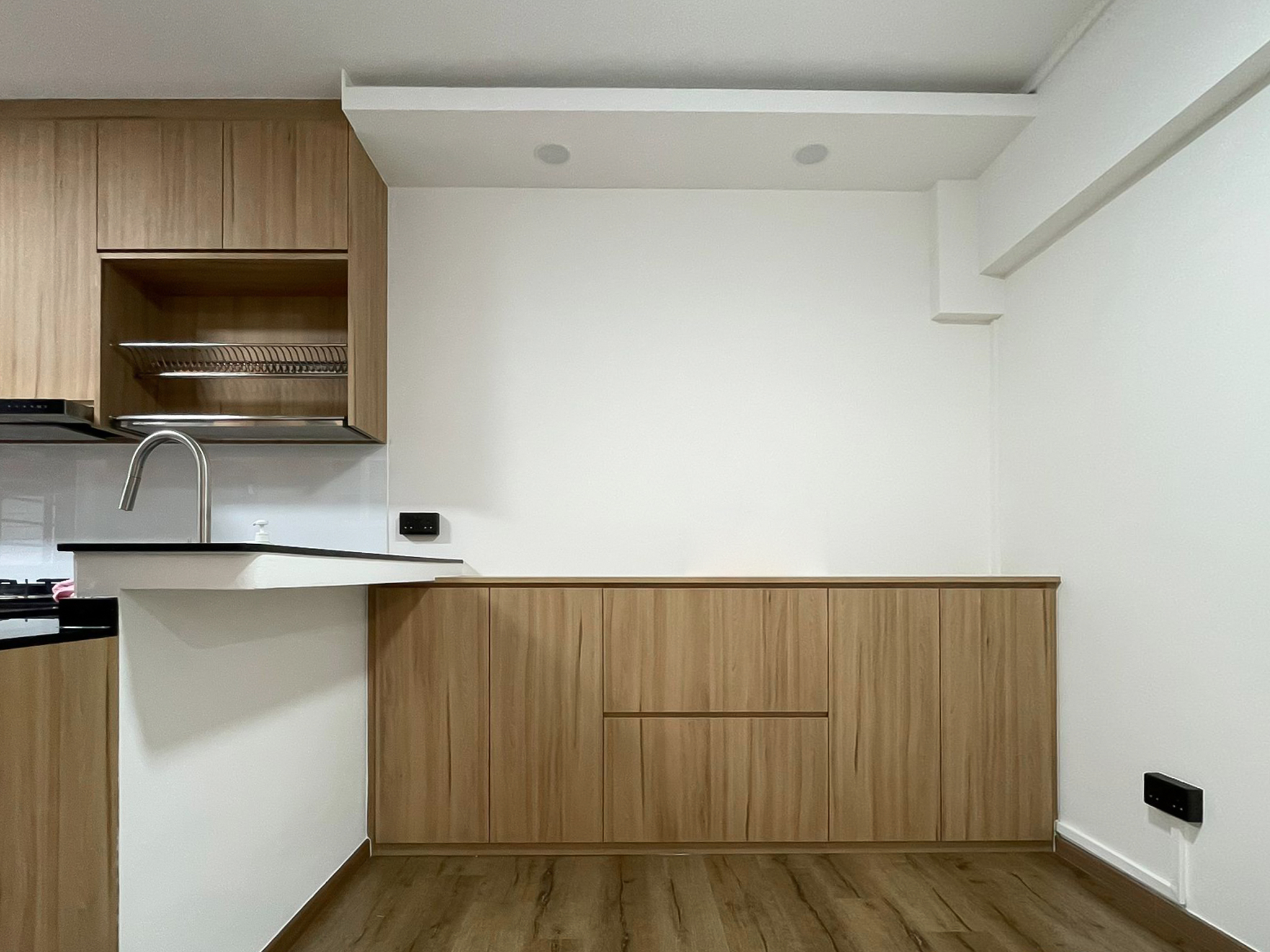 Scandinavian Design - Kitchen - HDB Executive Apartment - Design by Sky Creation