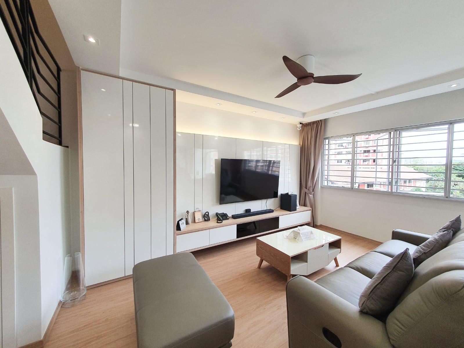 Modern Design - Living Room - HDB Executive Apartment - Design by Sky Creation