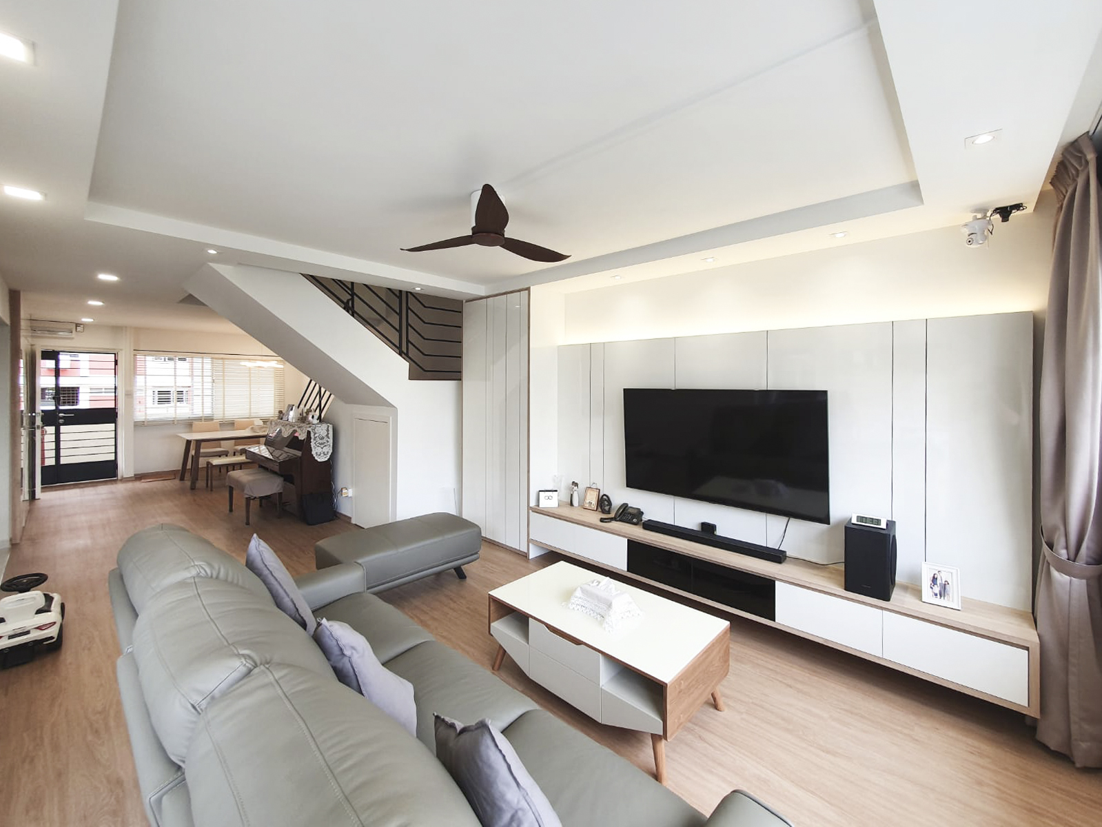 Modern Design - Living Room - HDB Executive Apartment - Design by Sky Creation