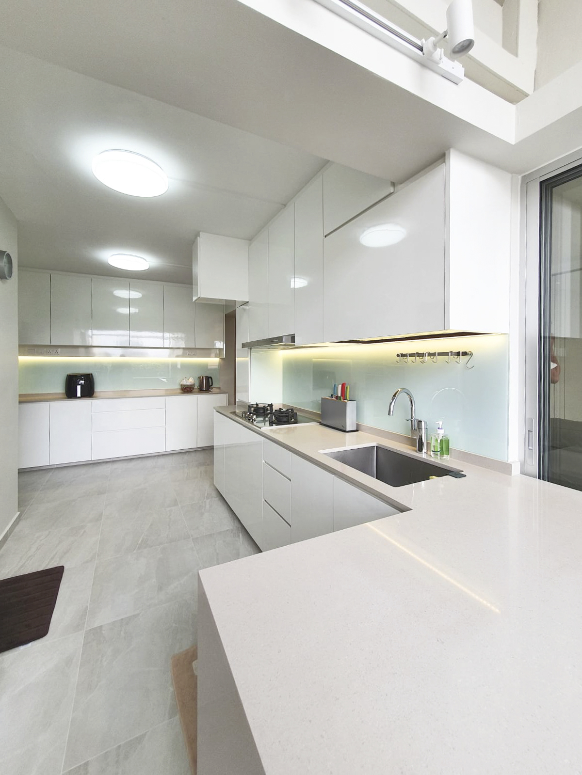 Modern Design - Kitchen - HDB Executive Apartment - Design by Sky Creation