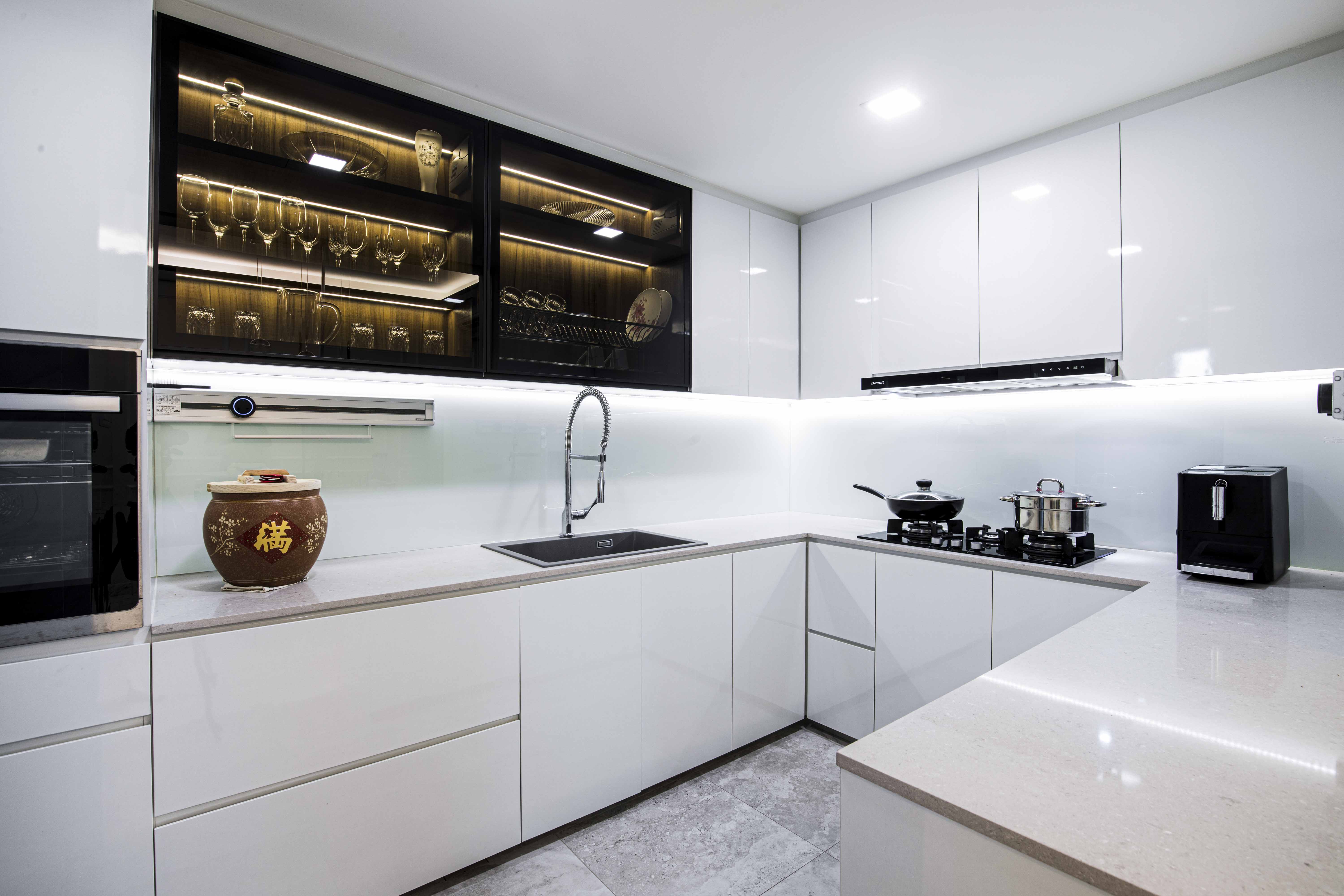 Contemporary Design - Kitchen - Condominium - Design by Sky Creation