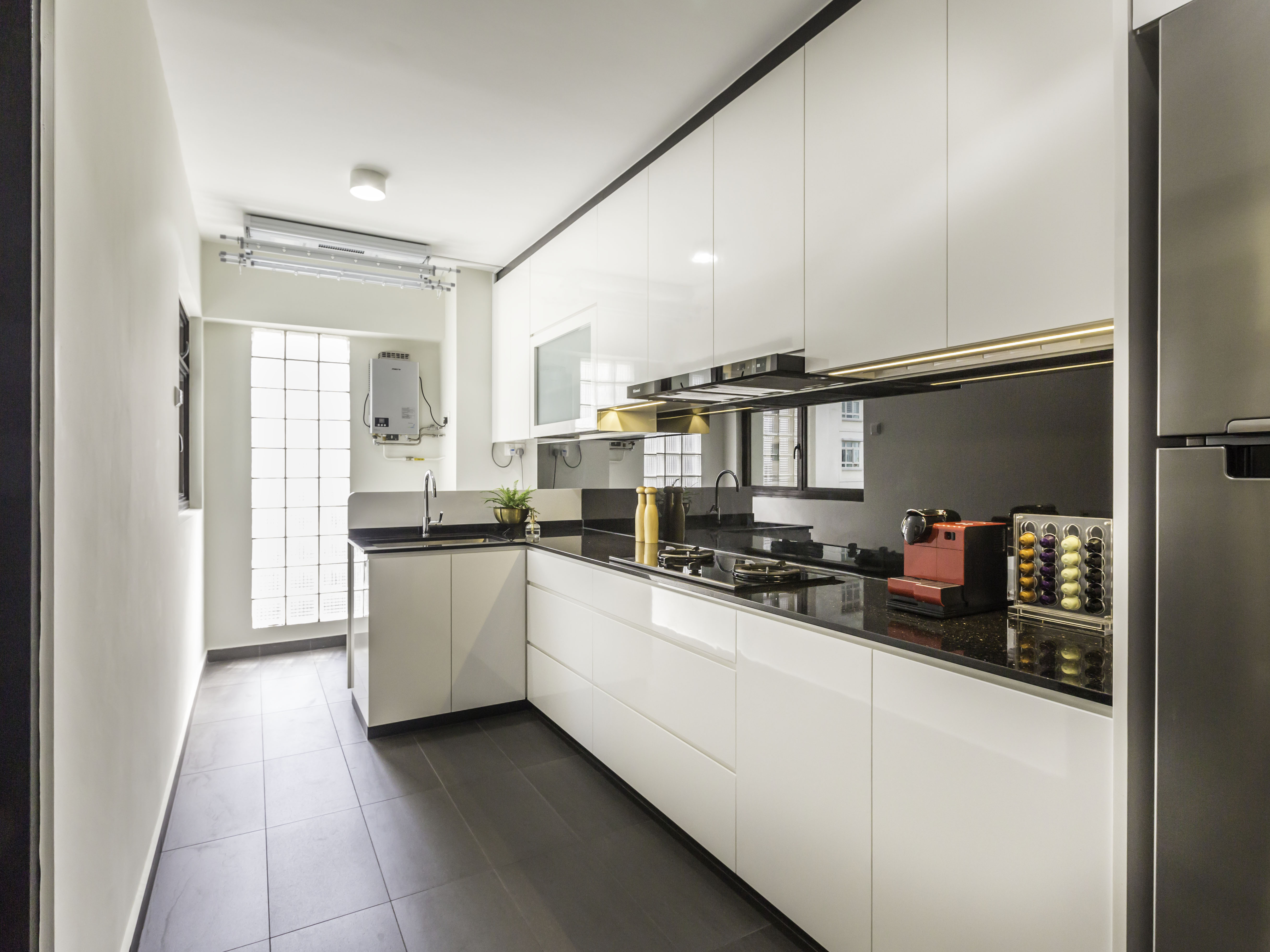 Contemporary, Modern Design - Kitchen - HDB 4 Room - Design by Spacious Planners Pte Ltd