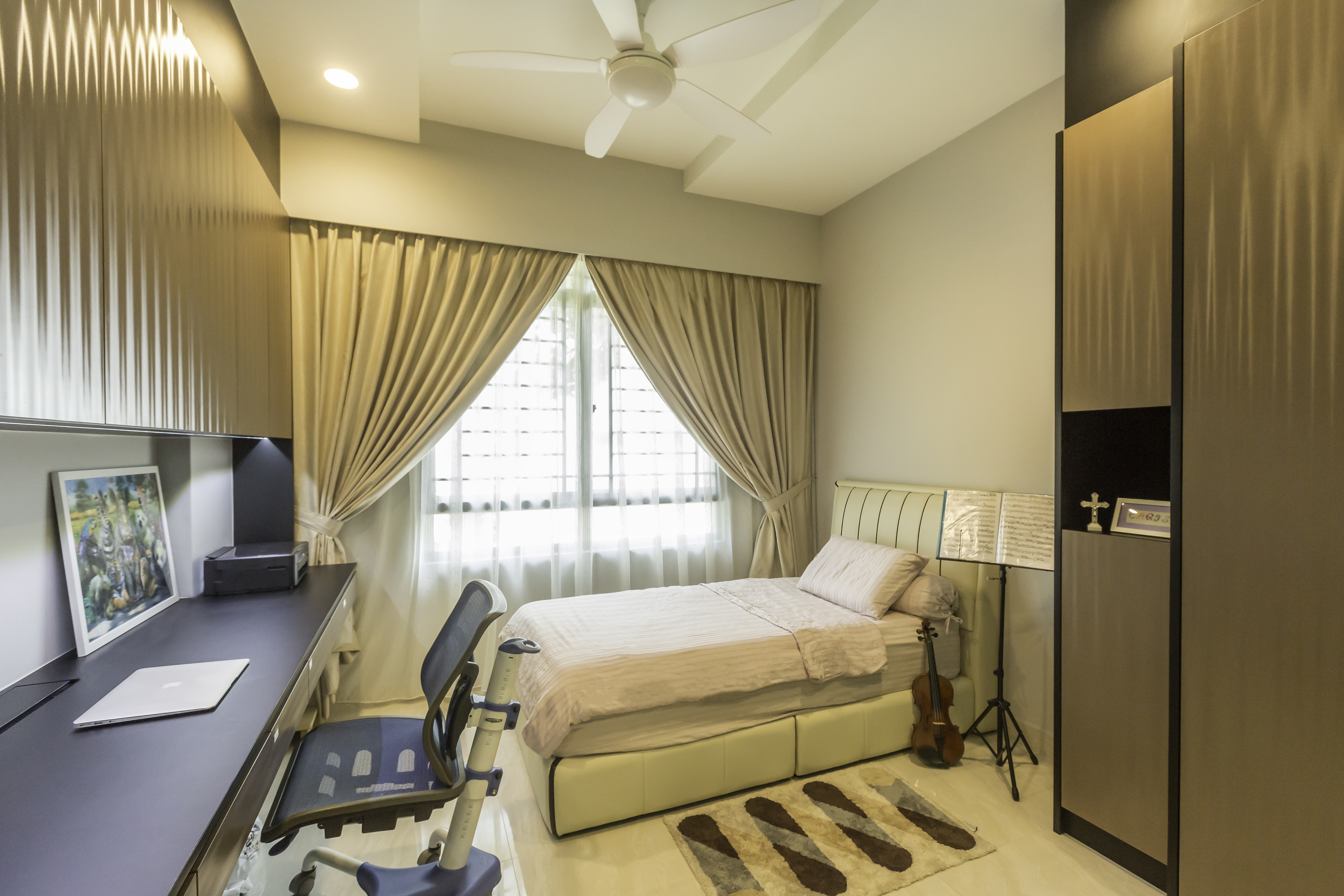 Modern Design - Bedroom - Condominium - Design by Spacious Planners Pte Ltd