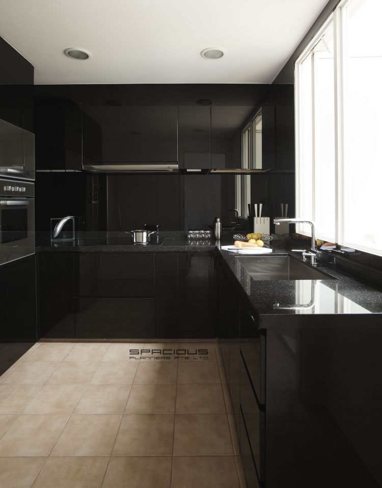 Contemporary, Minimalist, Modern Design - Kitchen - Condominium - Design by Spacious Planners Pte Ltd