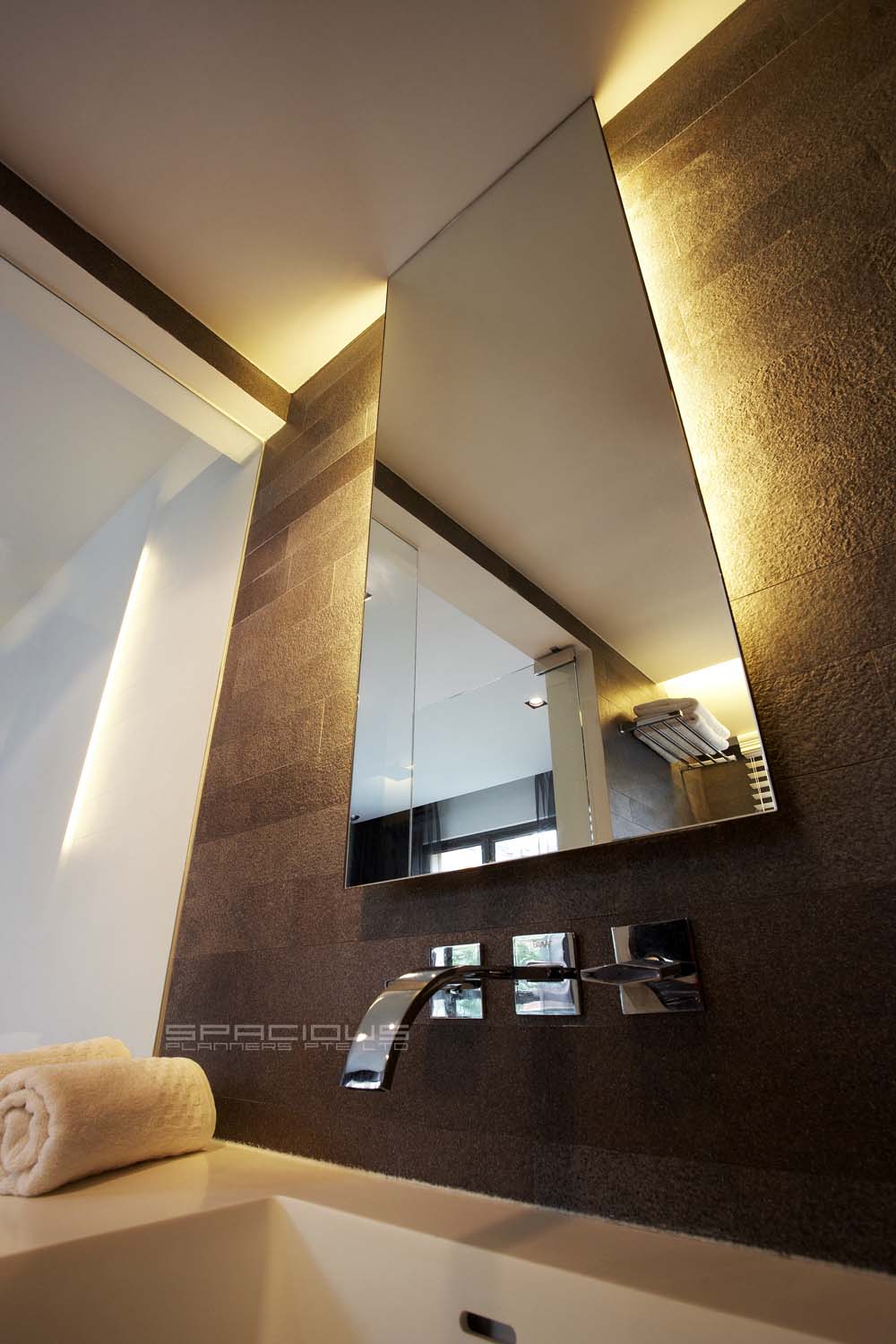 Contemporary, Modern Design - Bathroom - Condominium - Design by Spacious Planners Pte Ltd