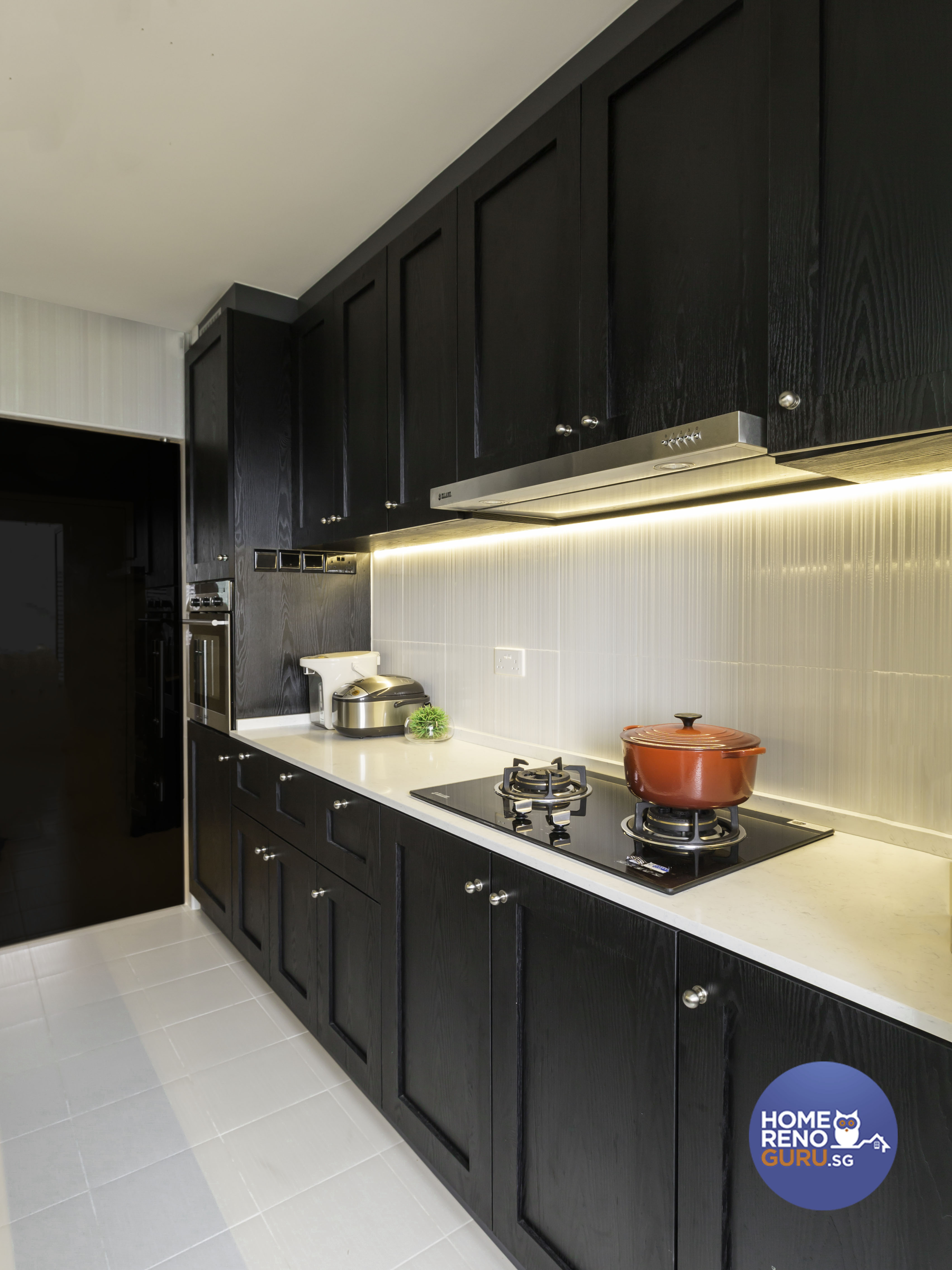 Contemporary, Modern Design - Kitchen - HDB 5 Room - Design by Spacious Planners Pte Ltd