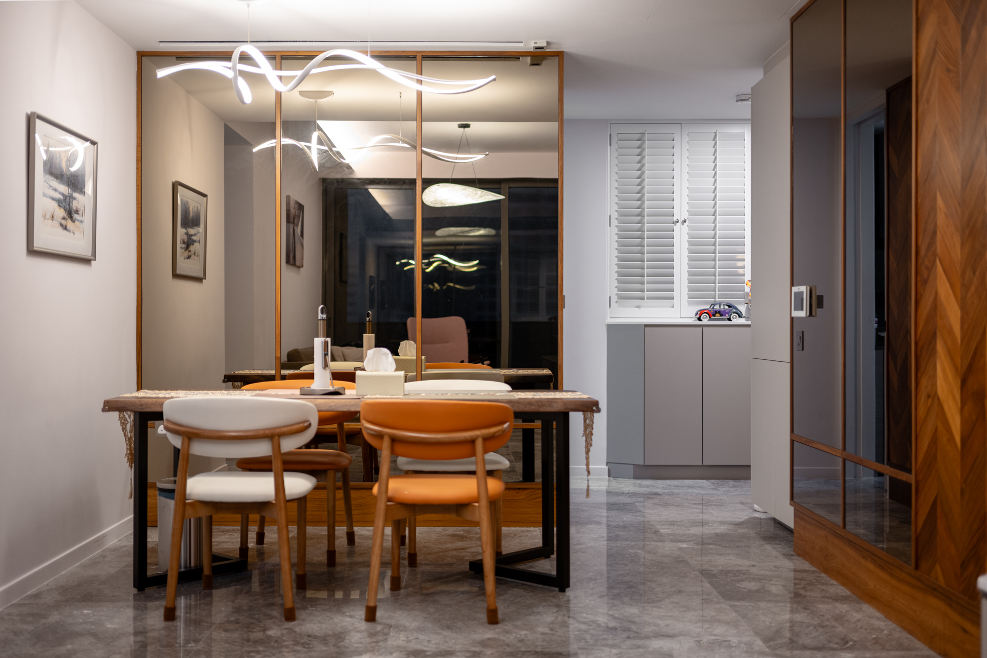 Modern Design - Dining Room - Condominium - Design by Spruce Interiors