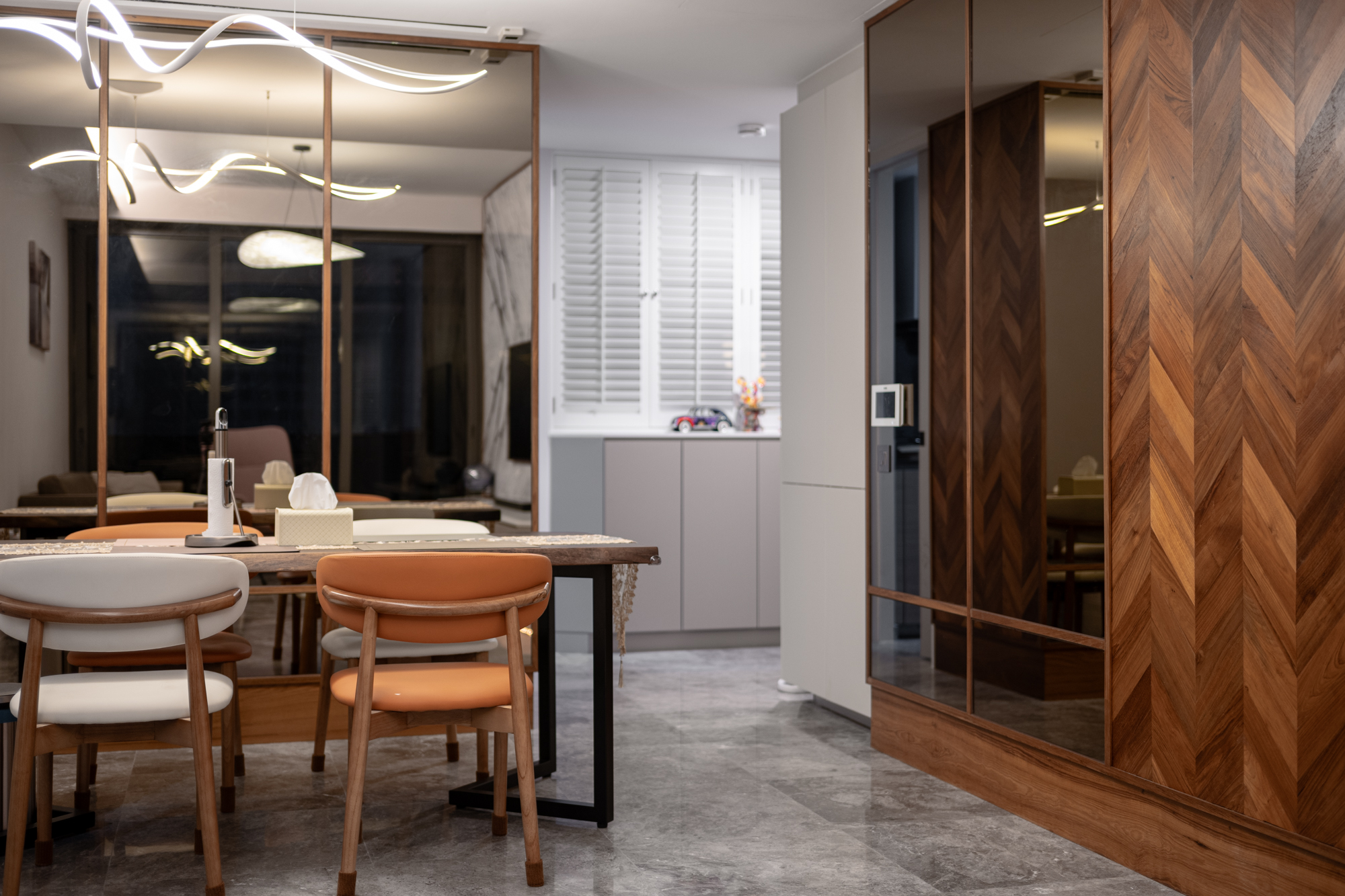 Modern Design - Dining Room - Condominium - Design by Spruce Interiors