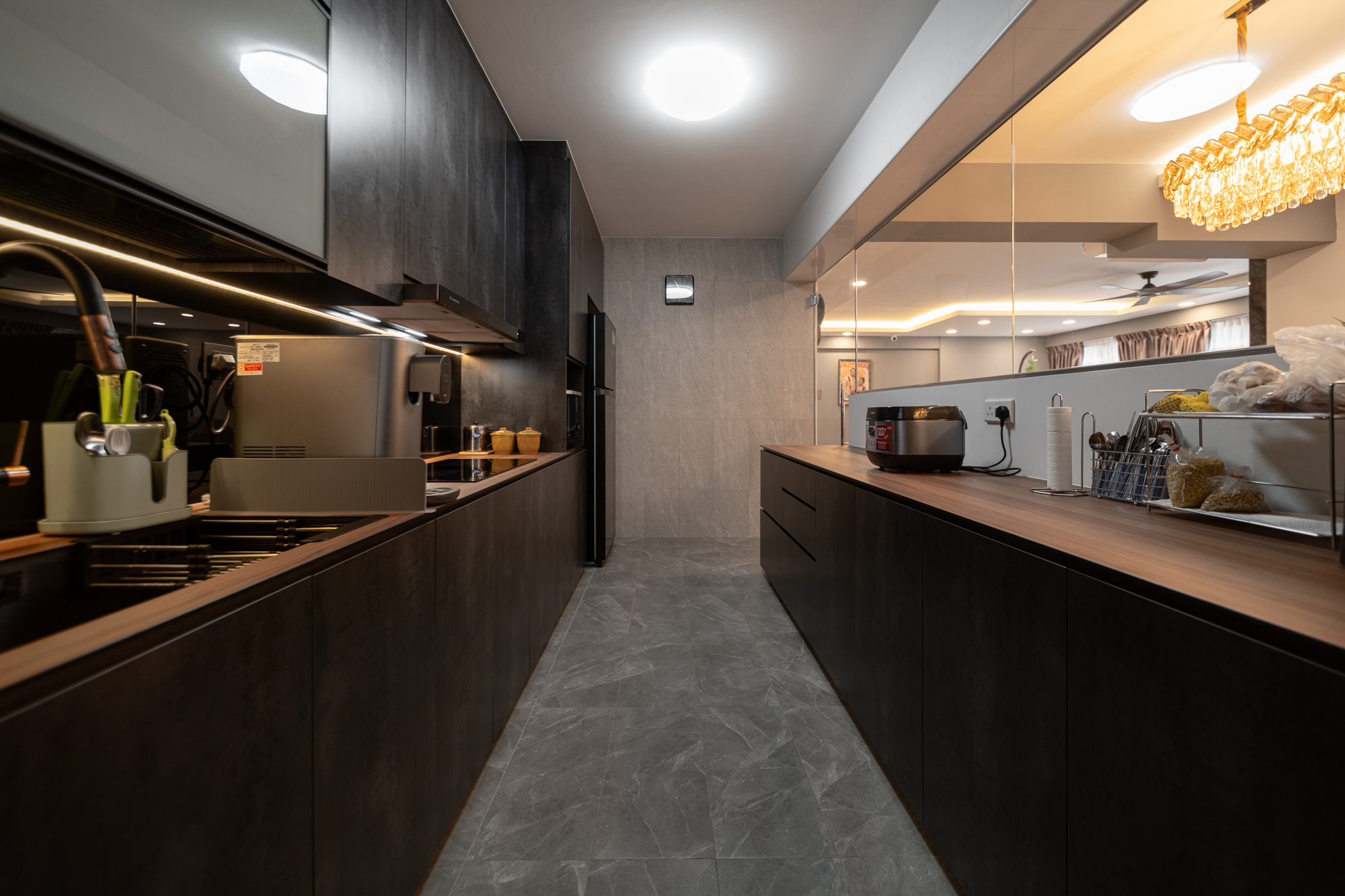 Modern Design - Kitchen - HDB 5 Room - Design by Spruce Interiors