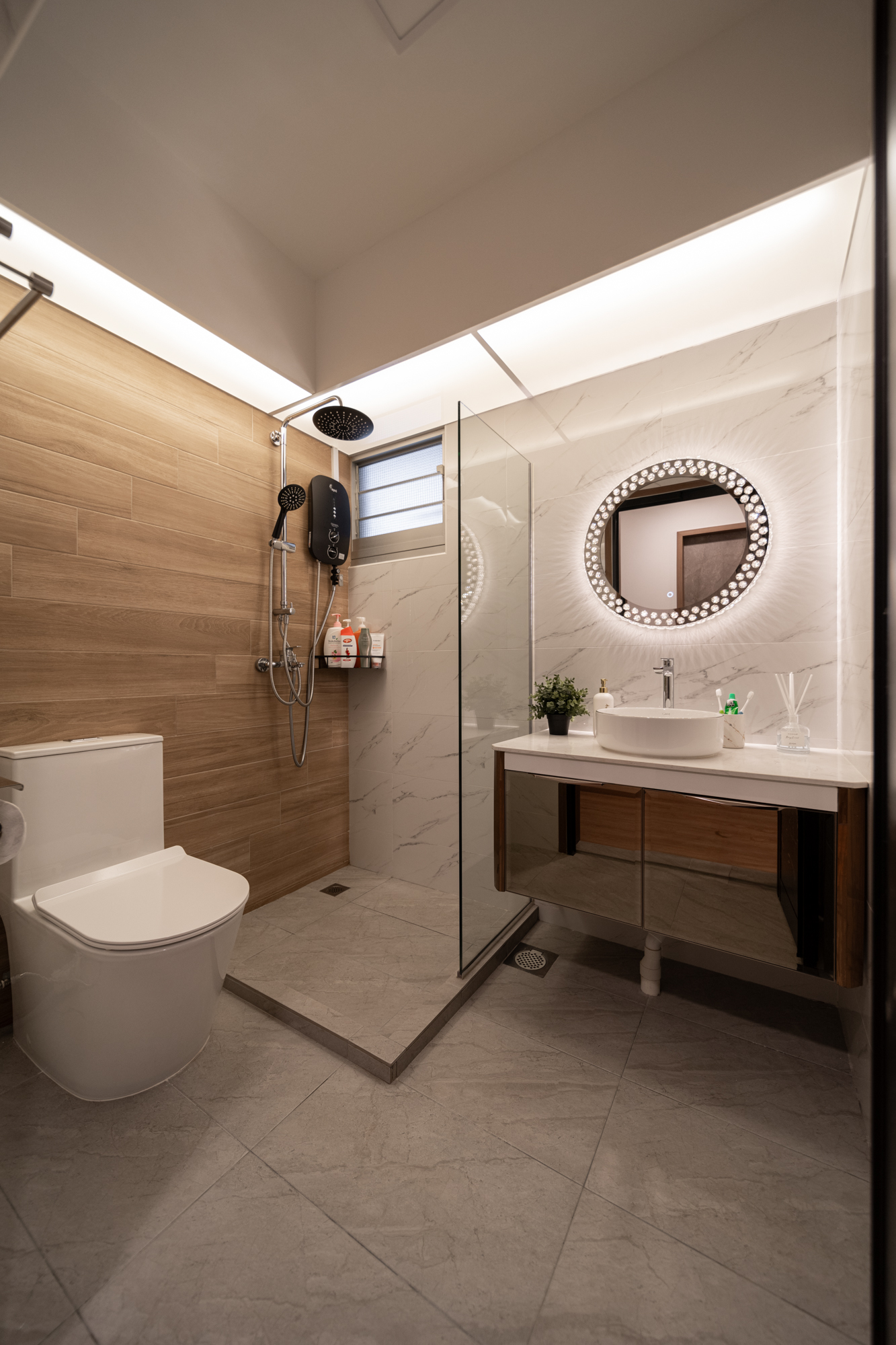 Modern Design - Bathroom - HDB 5 Room - Design by Spruce Interiors