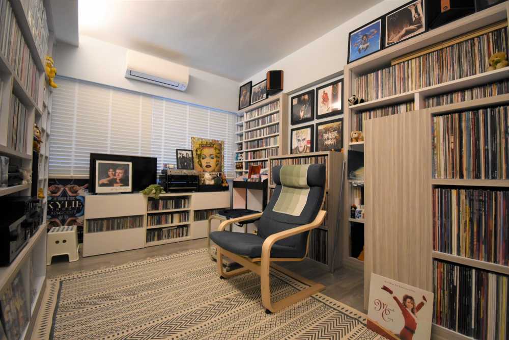 Vintage Design - Entertainment Room - HDB Executive Apartment - Design by Spruce Interiors