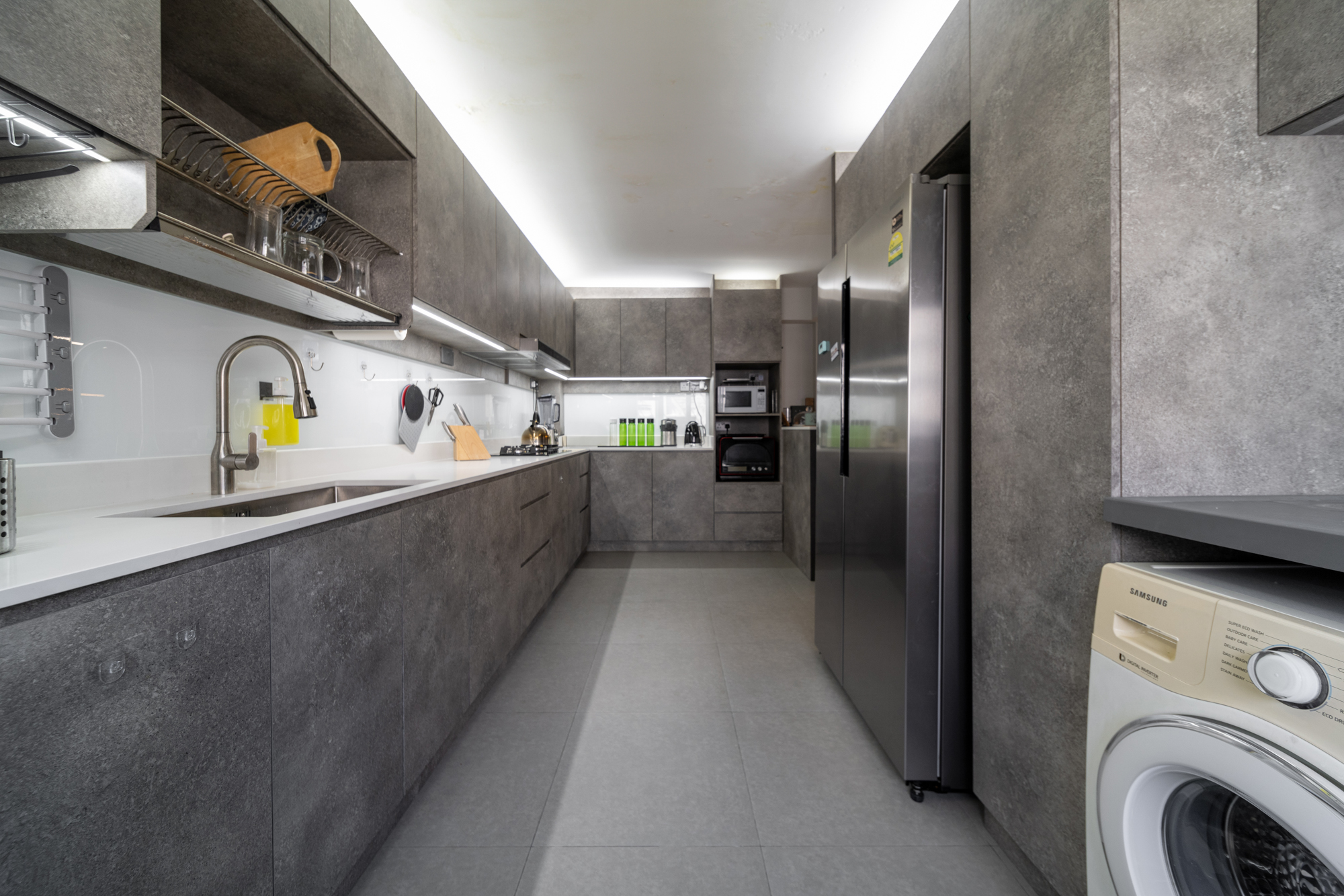 Contemporary Design - Kitchen - HDB 5 Room - Design by Spruce Interiors