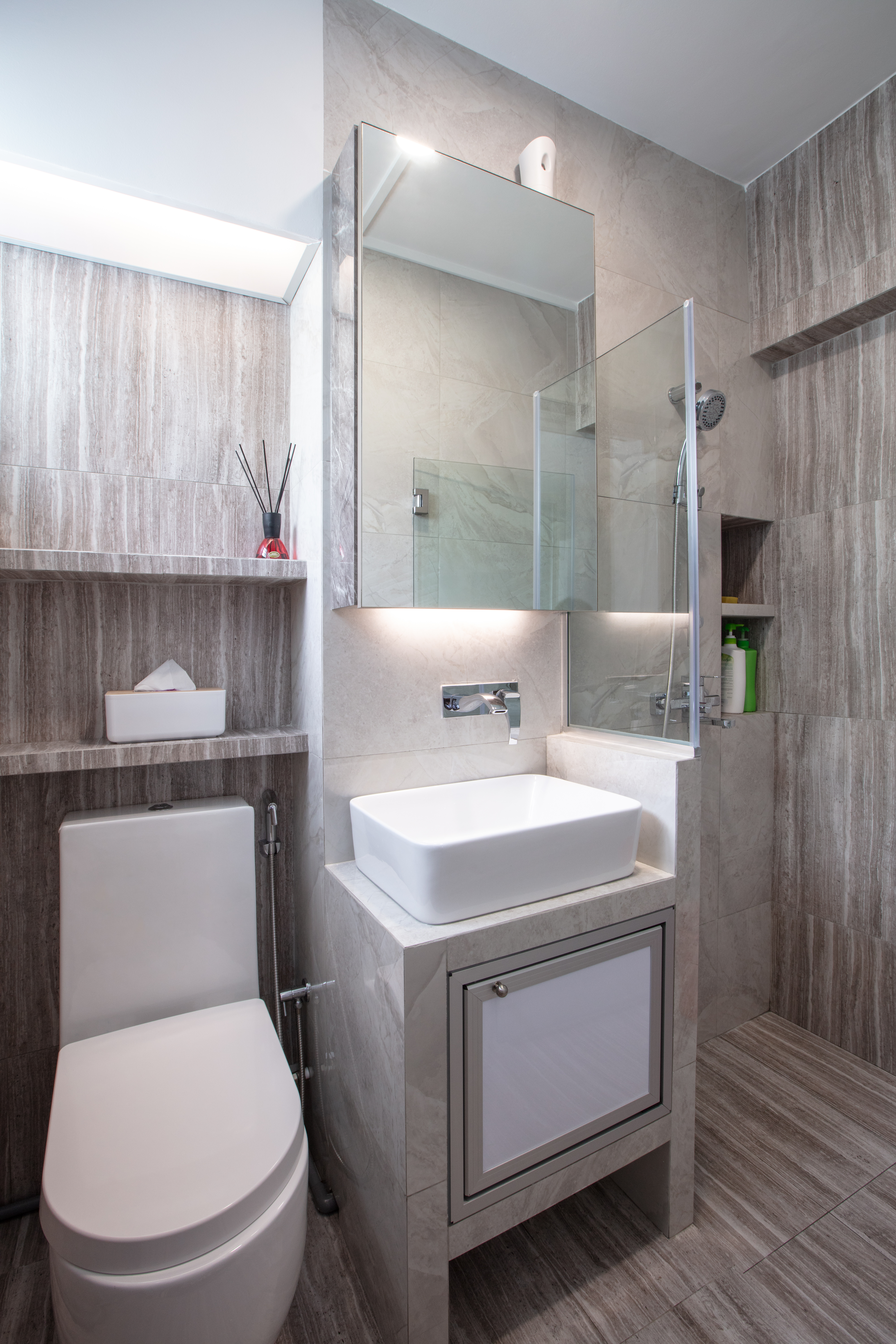 Modern Design - Bathroom - HDB 4 Room - Design by Starry Homestead Pte Ltd