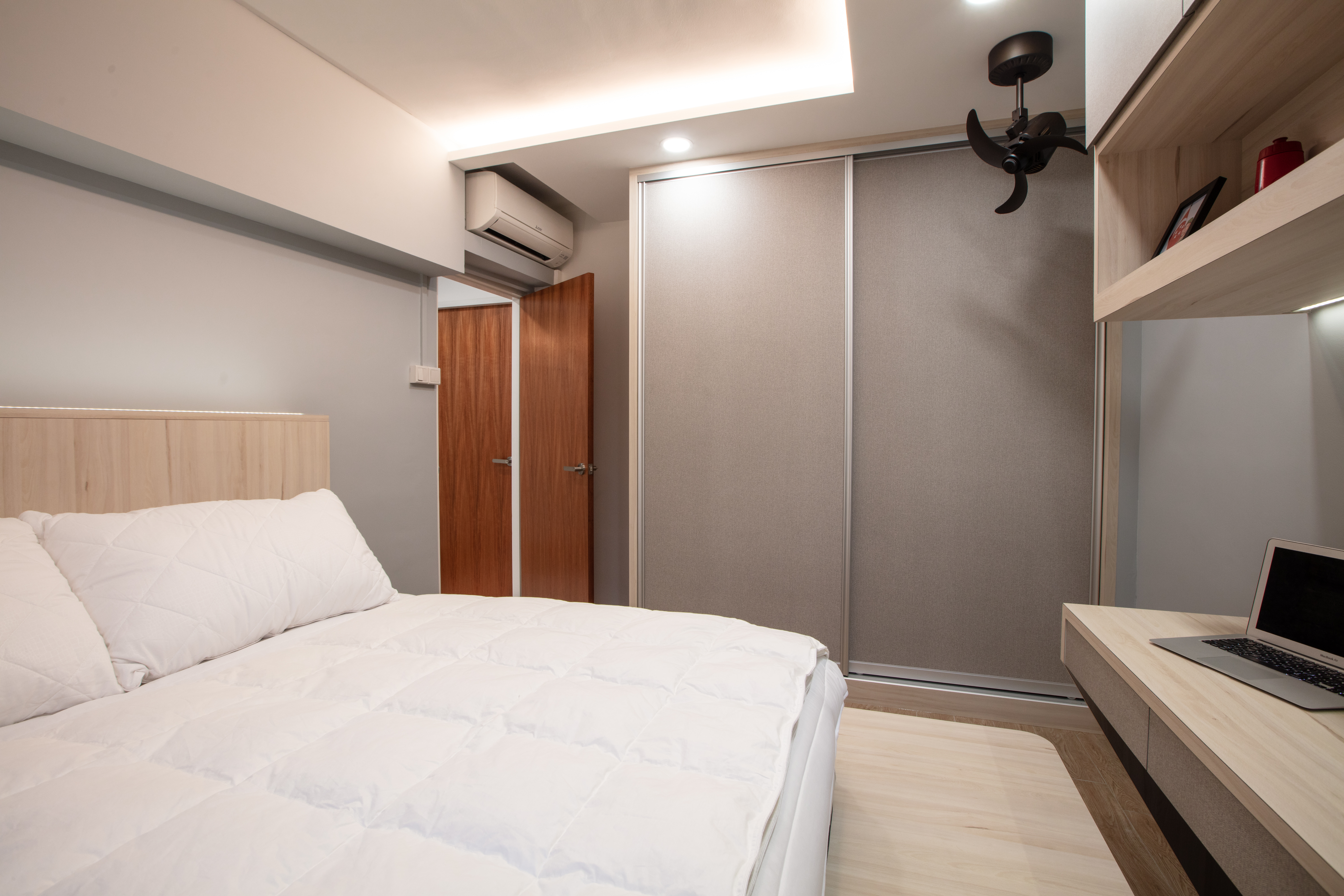 Modern Design - Bedroom - HDB 4 Room - Design by Starry Homestead Pte Ltd