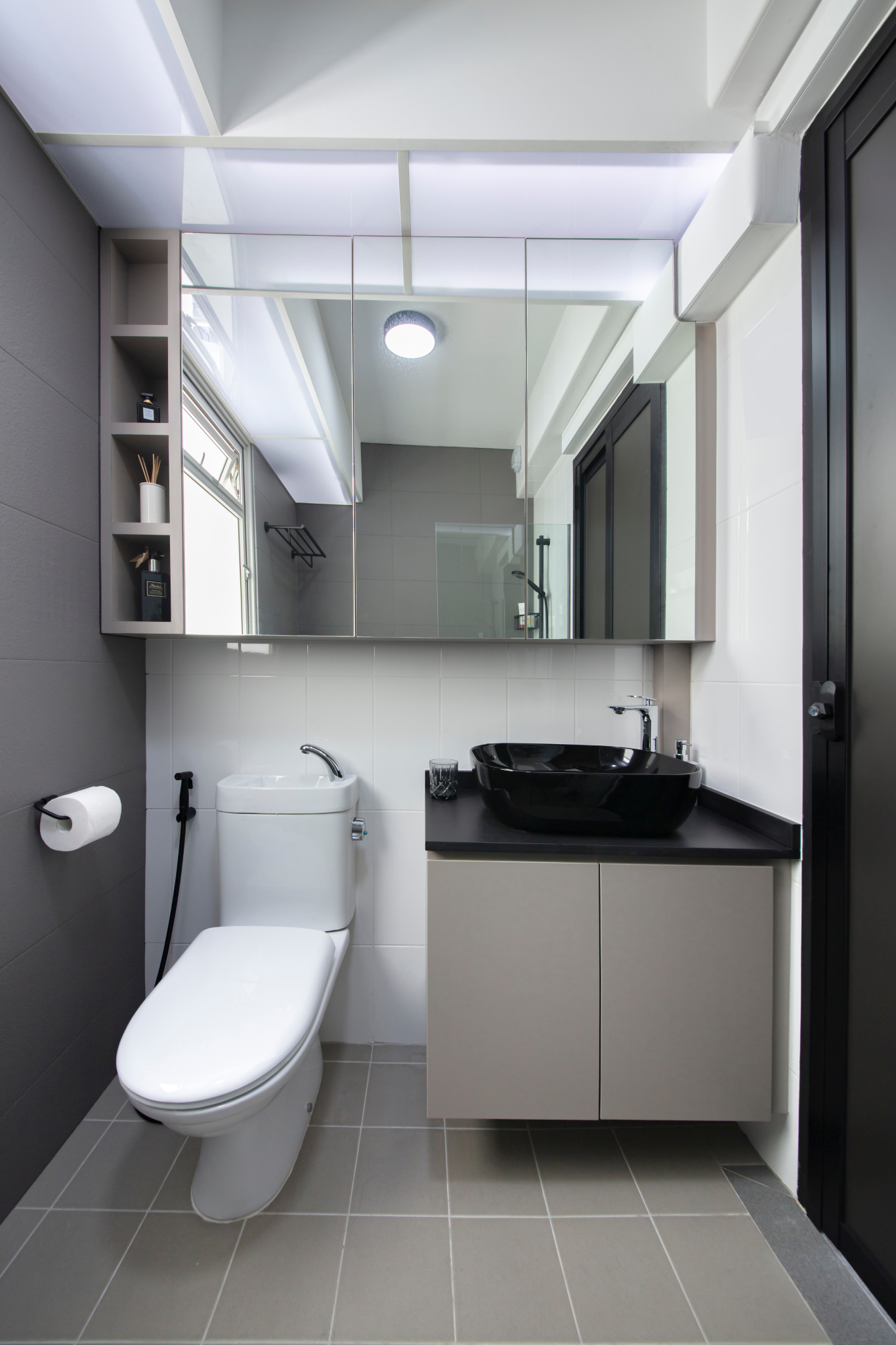 Industrial, Modern Design - Bathroom - HDB 5 Room - Design by Starry Homestead Pte Ltd