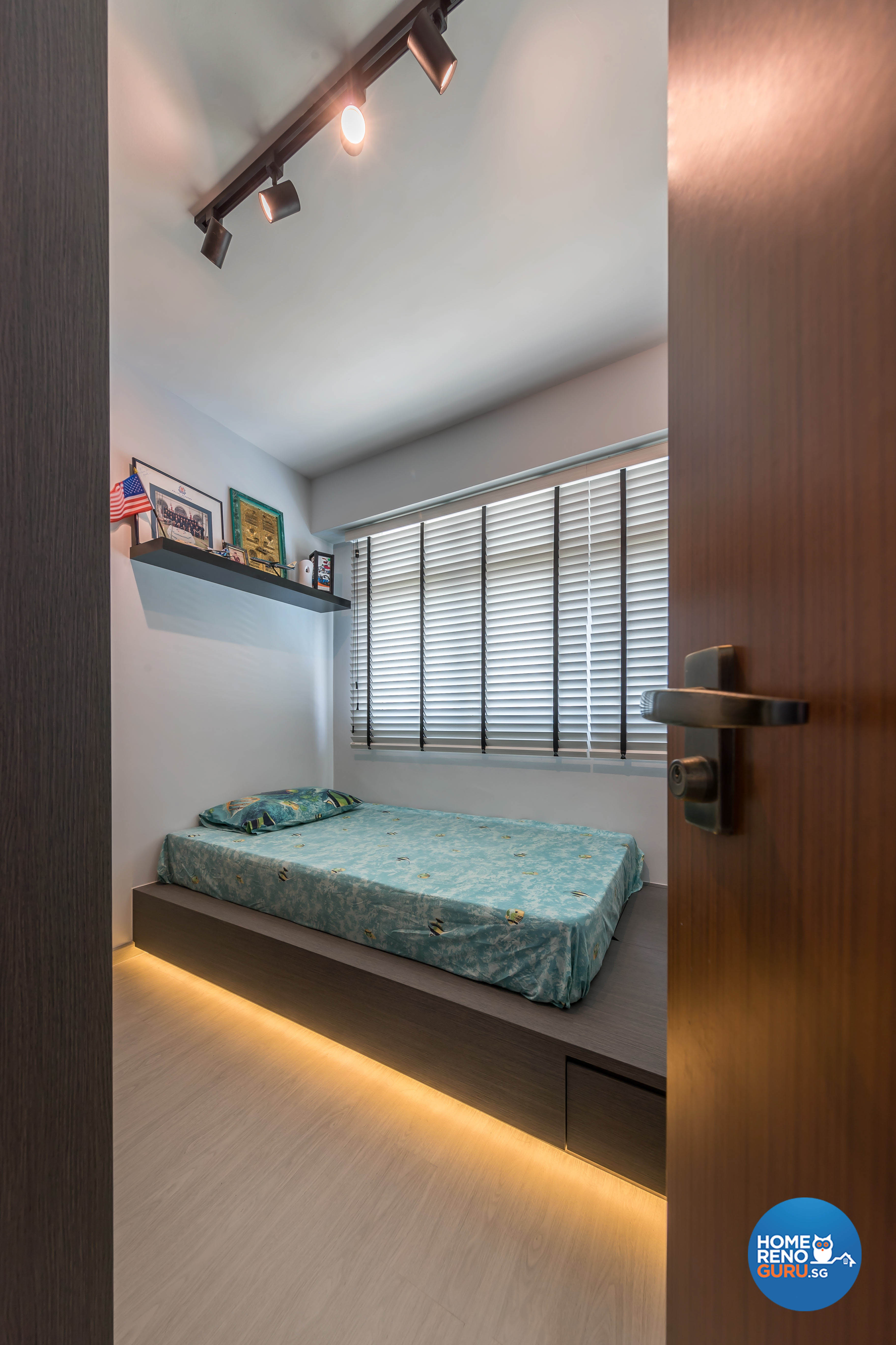 Modern Design - Bedroom - HDB 3 Room - Design by Starry Homestead Pte Ltd