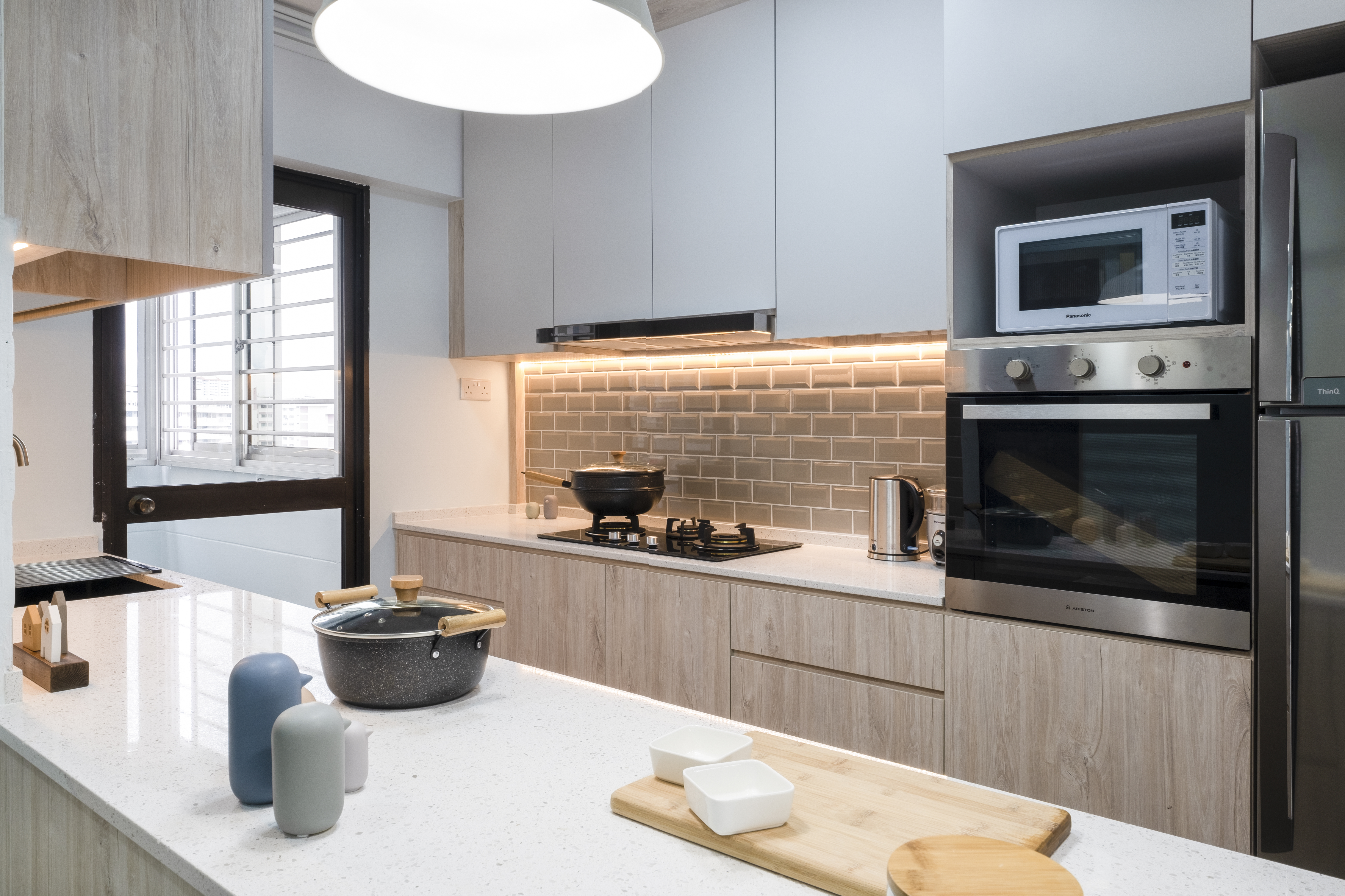 Scandinavian Design - Kitchen - HDB 4 Room - Design by Starry Homestead Pte Ltd