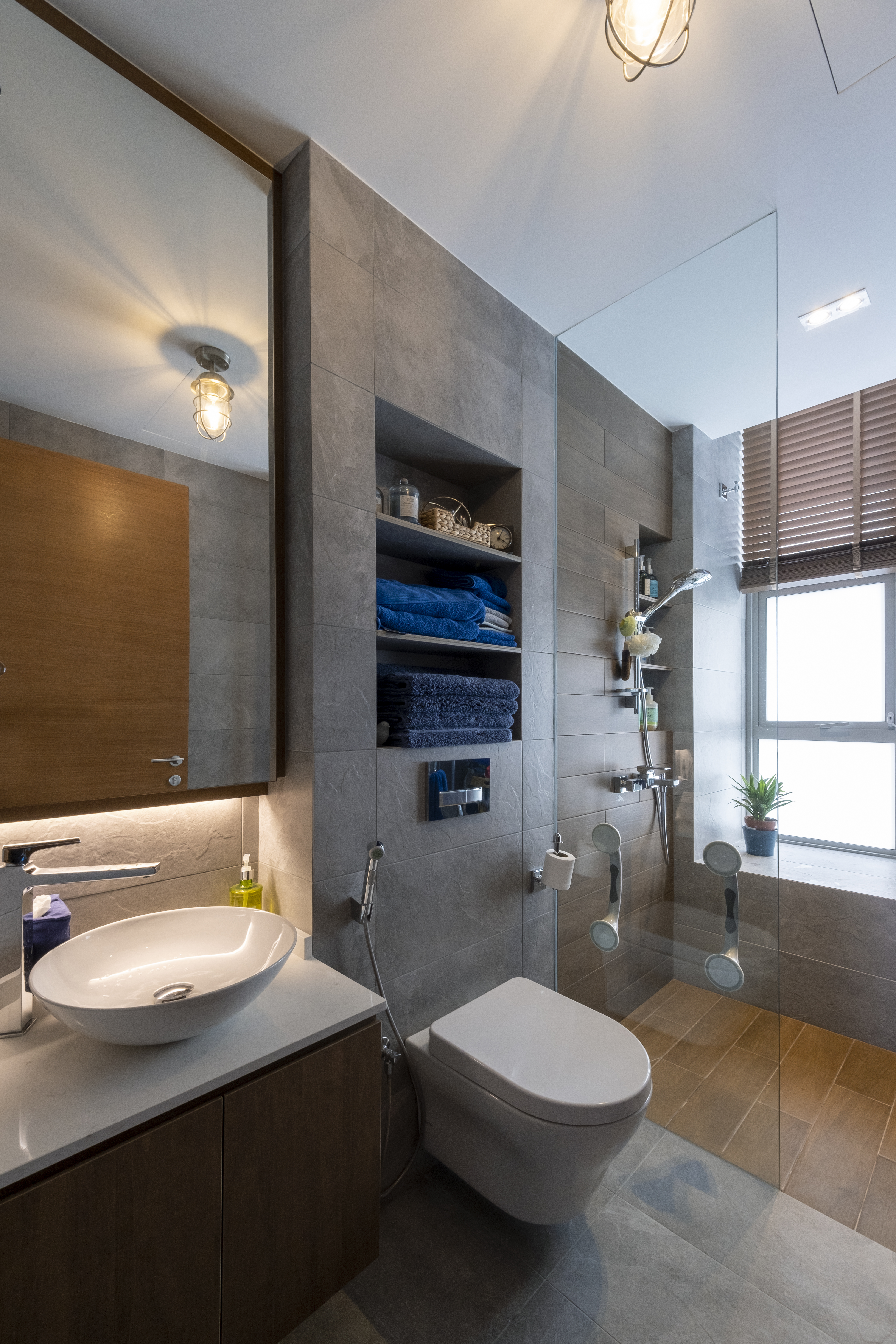 Vintage Design - Bathroom - Condominium - Design by Starry Homestead Pte Ltd