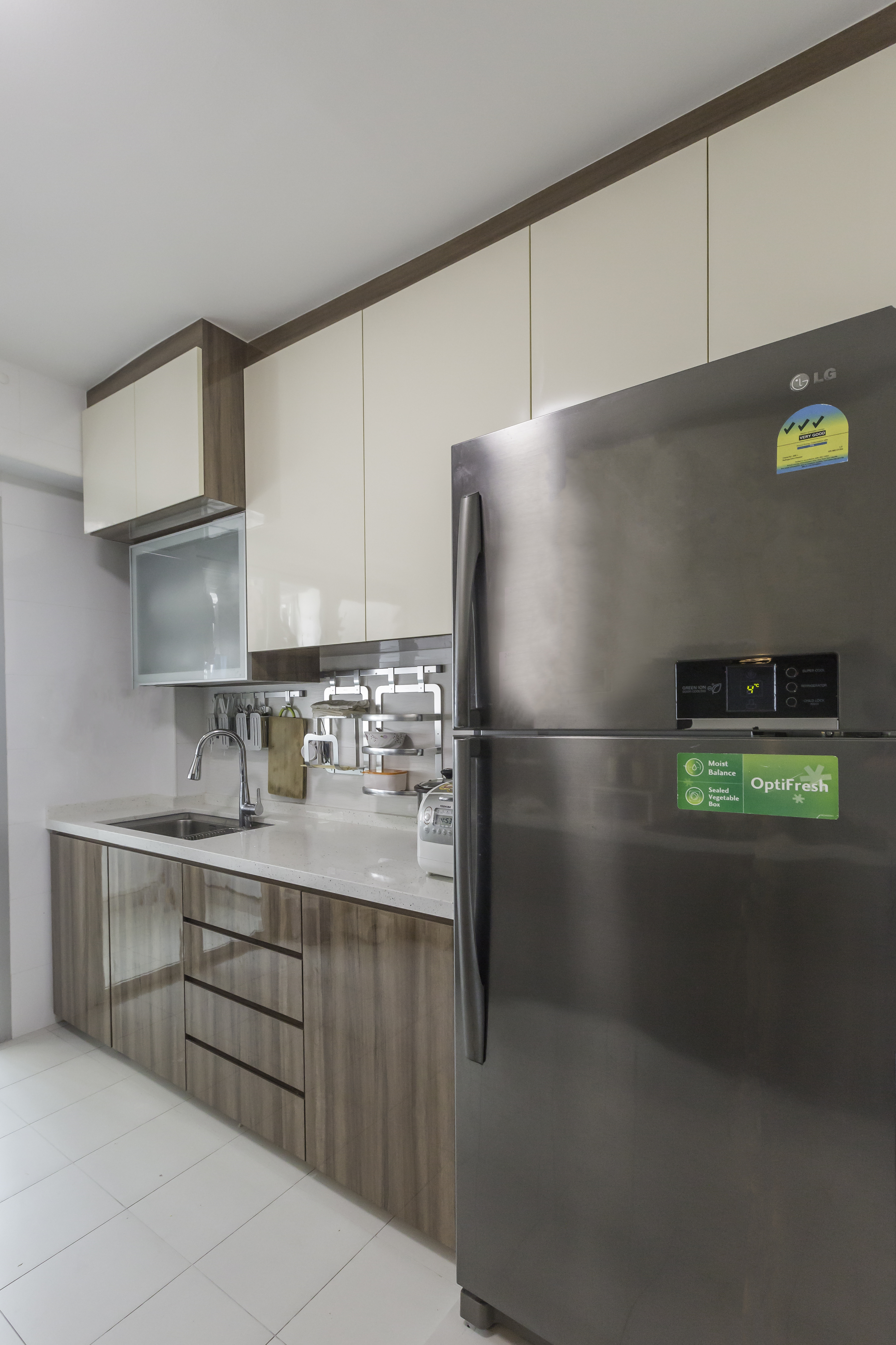 Modern Design - Kitchen - HDB 5 Room - Design by Starry Homestead Pte Ltd
