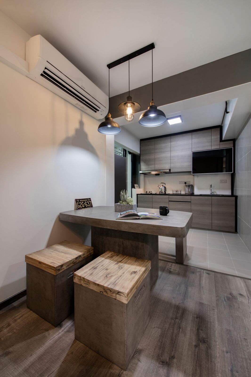 Industrial Design - Dining Room - HDB 3 Room - Design by Starry Homestead Pte Ltd