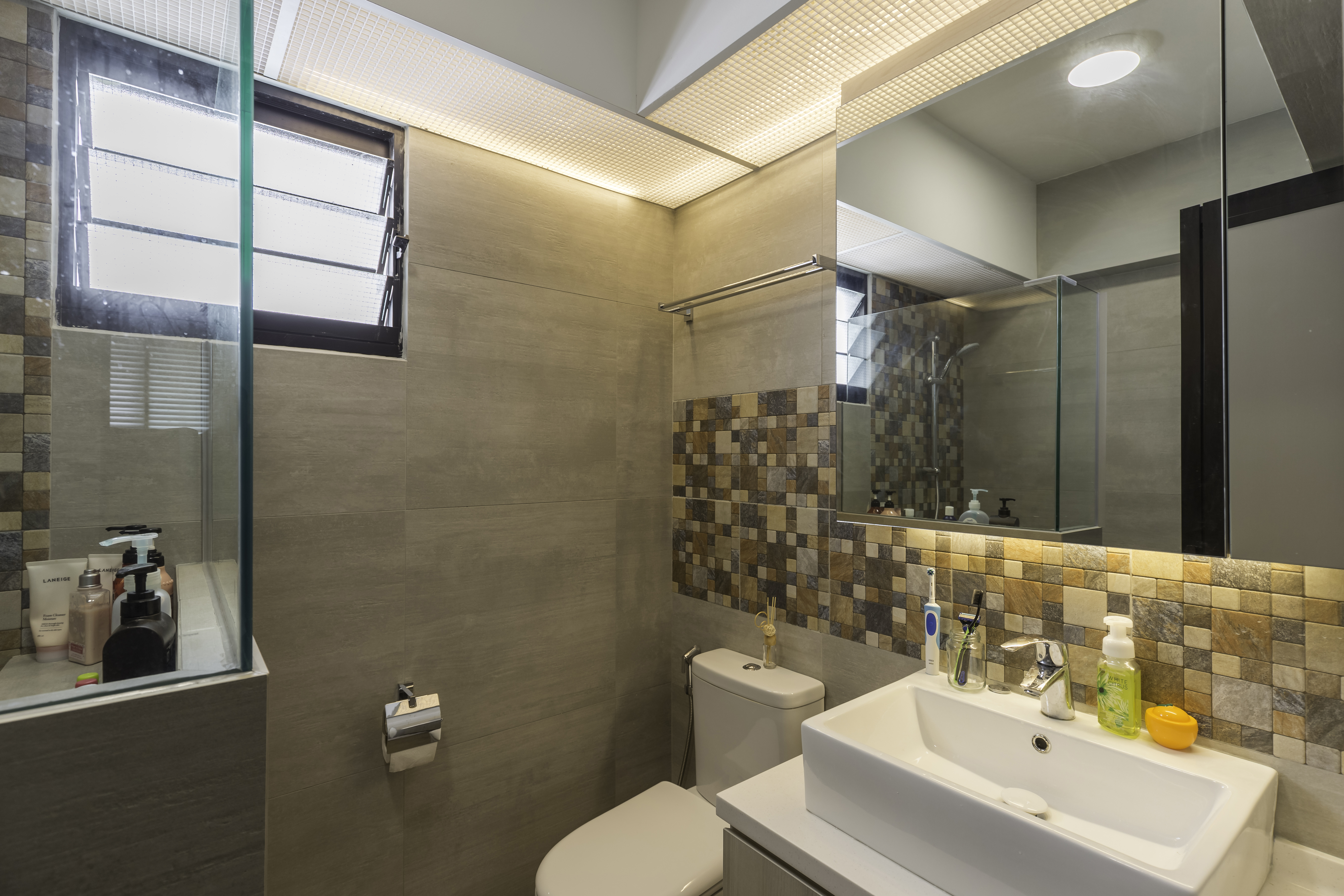Scandinavian Design - Bathroom - HDB 4 Room - Design by Starry Homestead Pte Ltd
