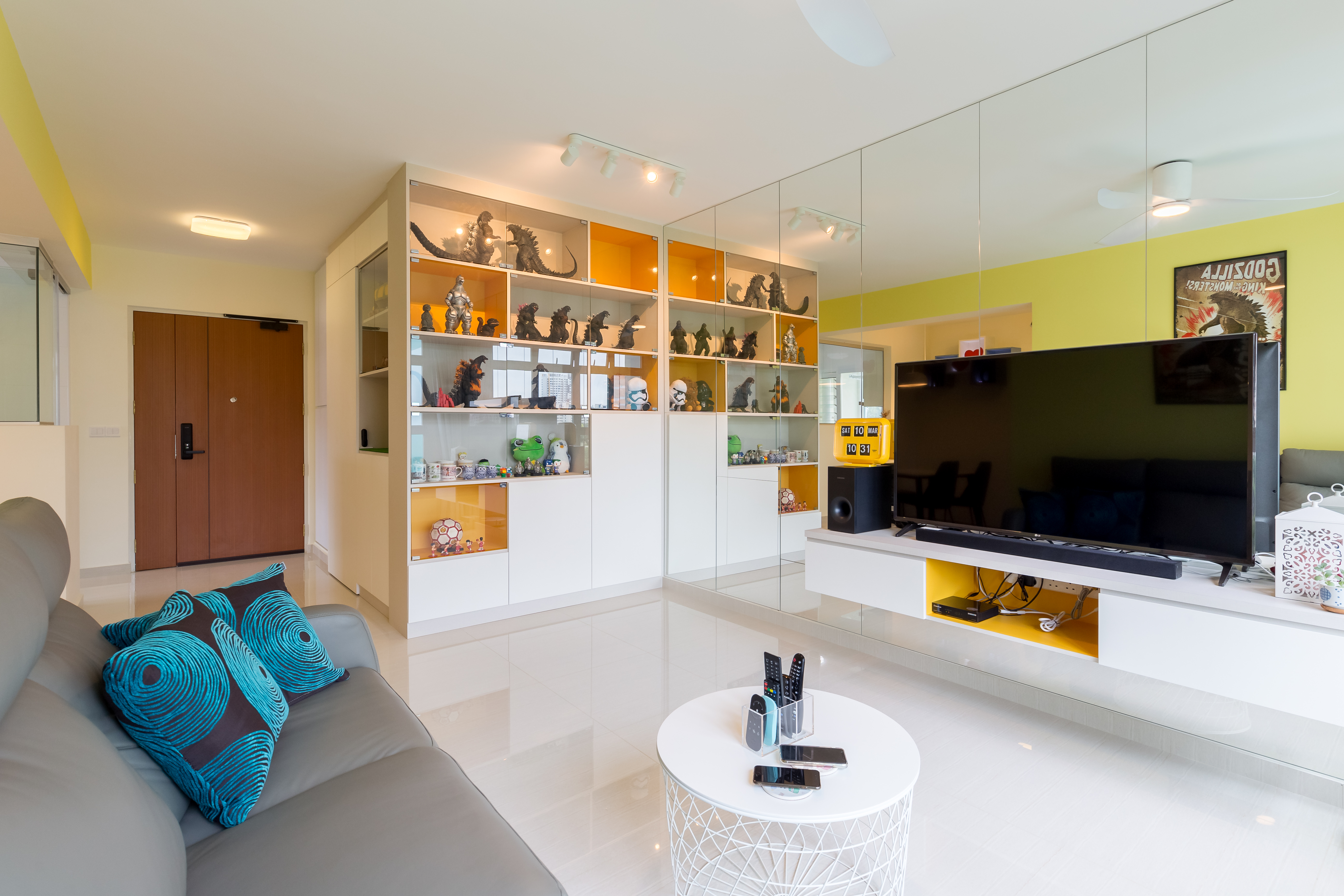 Modern Design - Living Room - HDB 4 Room - Design by Starry Homestead Pte Ltd