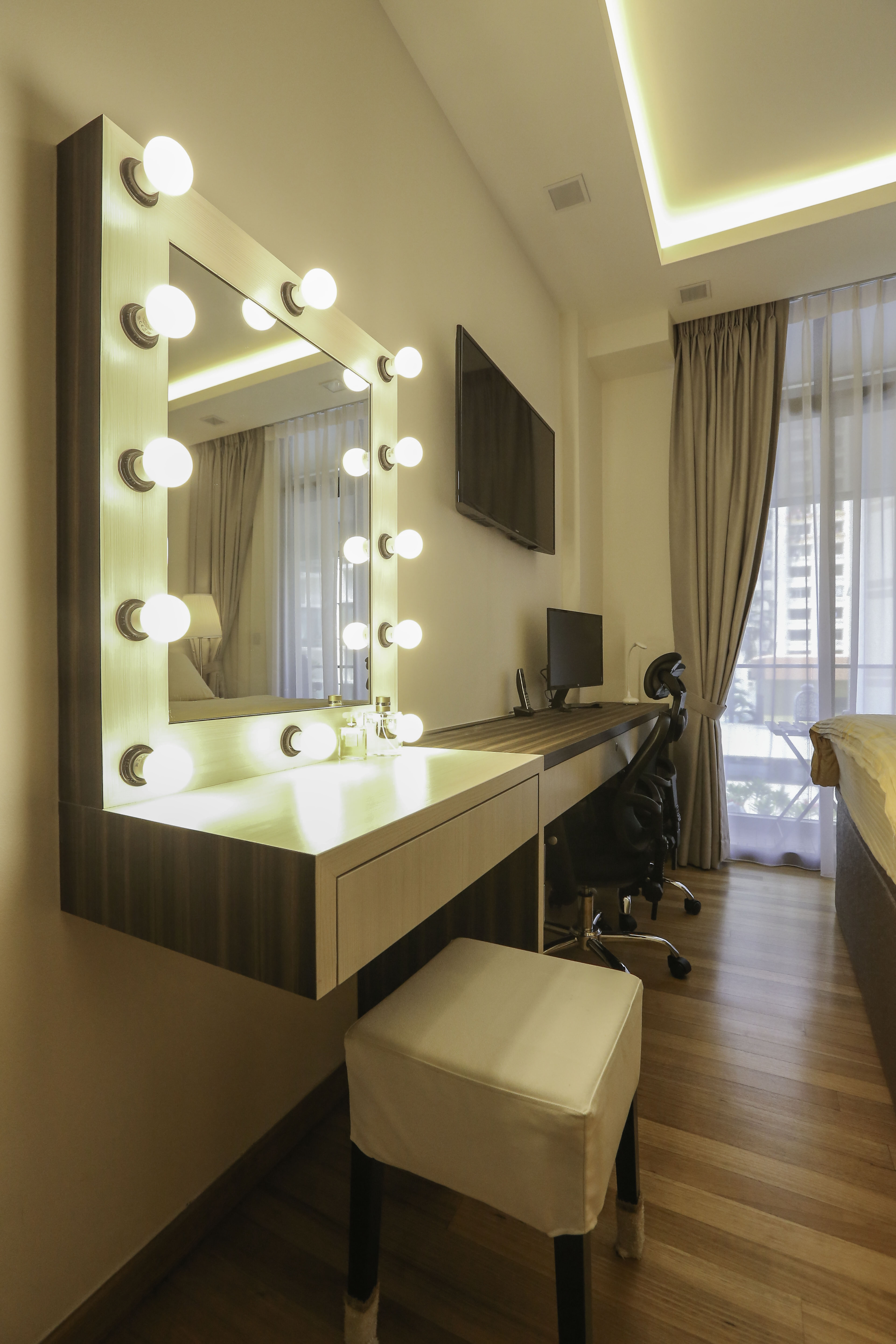 Modern Design - Bedroom - Condominium - Design by Starry Homestead Pte Ltd