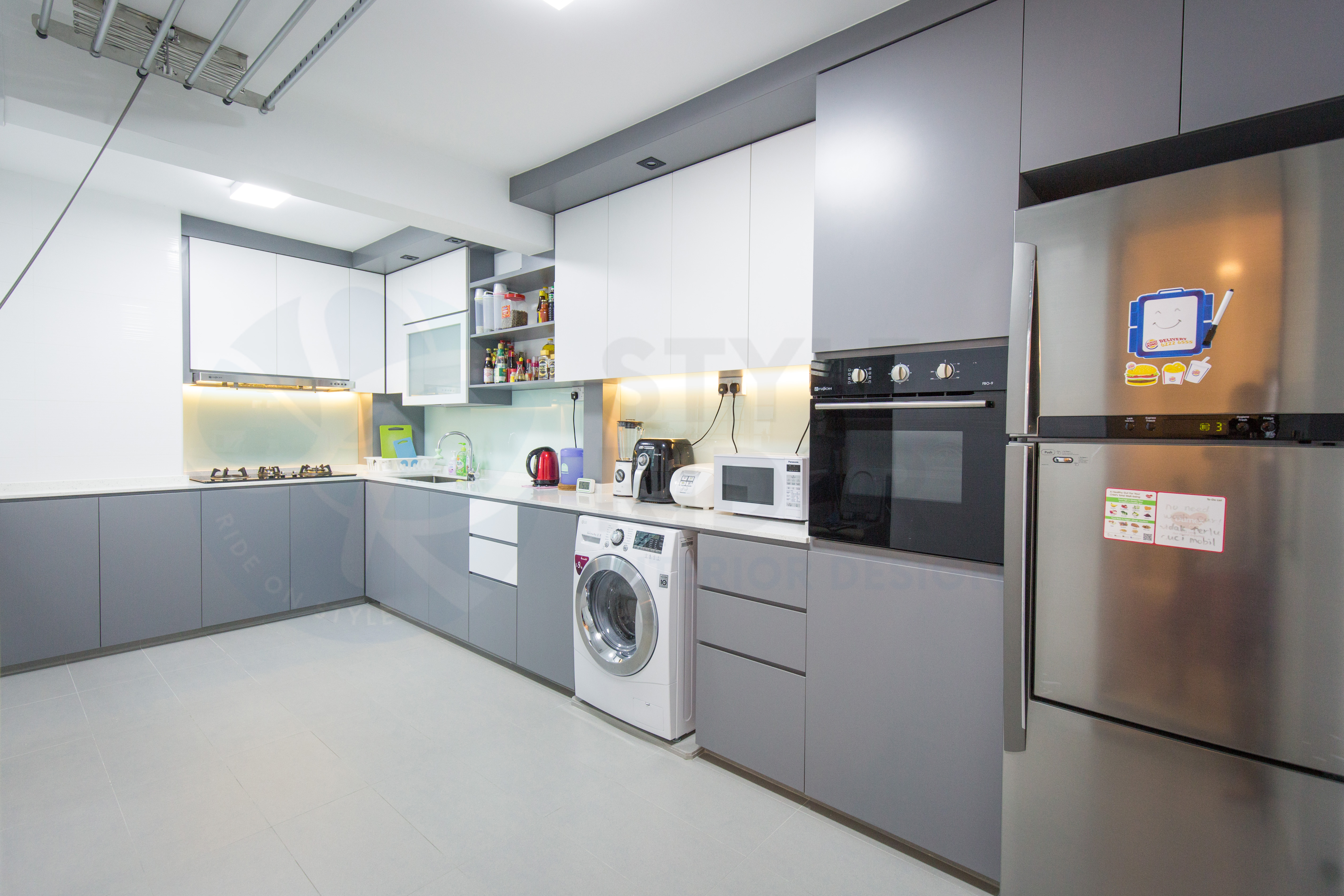 Modern Design - Kitchen - HDB 4 Room - Design by Stylerider Pte Ltd